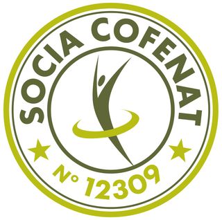 Logotipo circular de Socia Coffenat en verde oliva y dorado con “No 1239” y un emblema con temática de café.