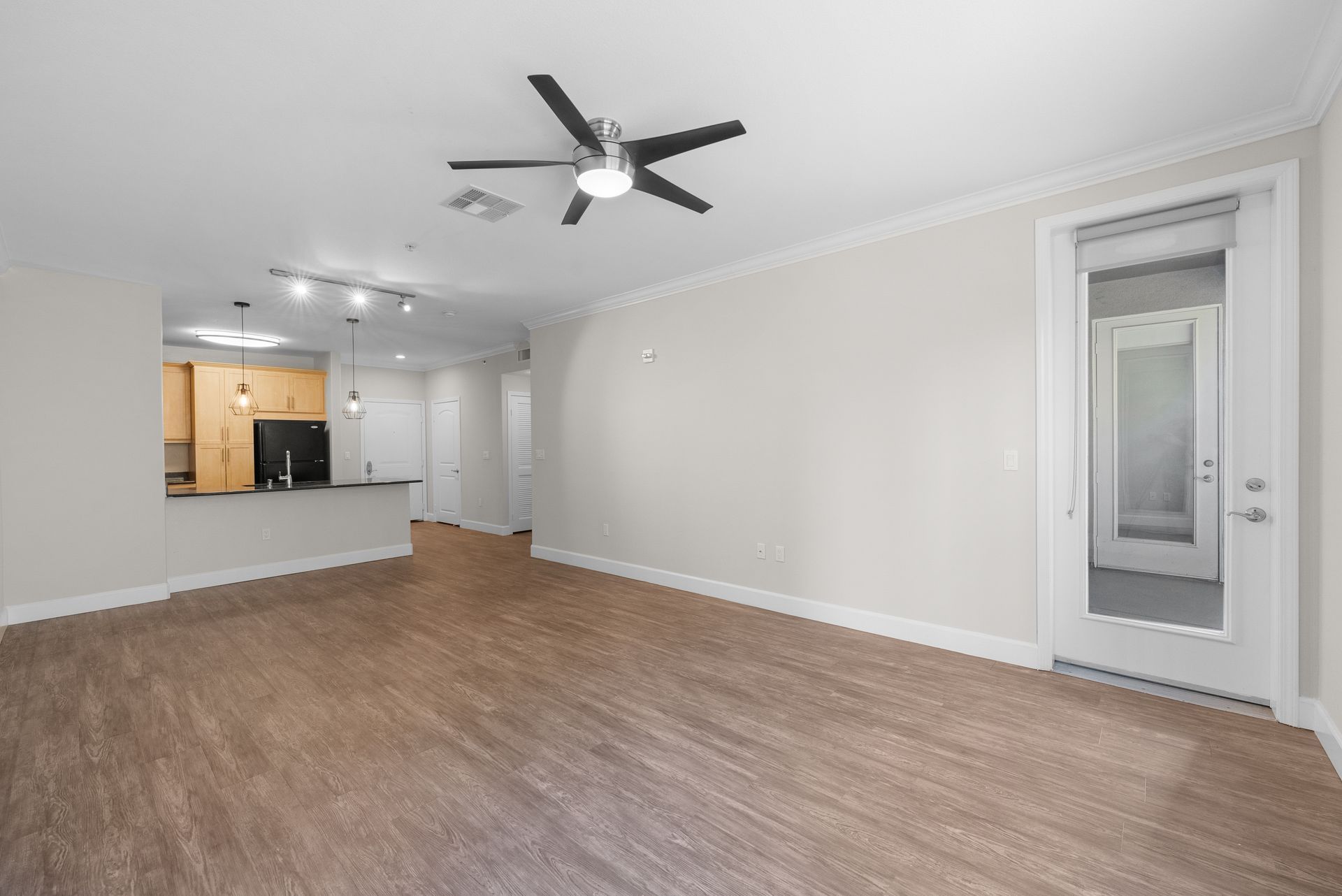 Photo of unfurnished living room