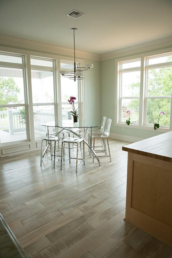 Table And Chairs | Waveland, MS | Bay Carpet & Flooring