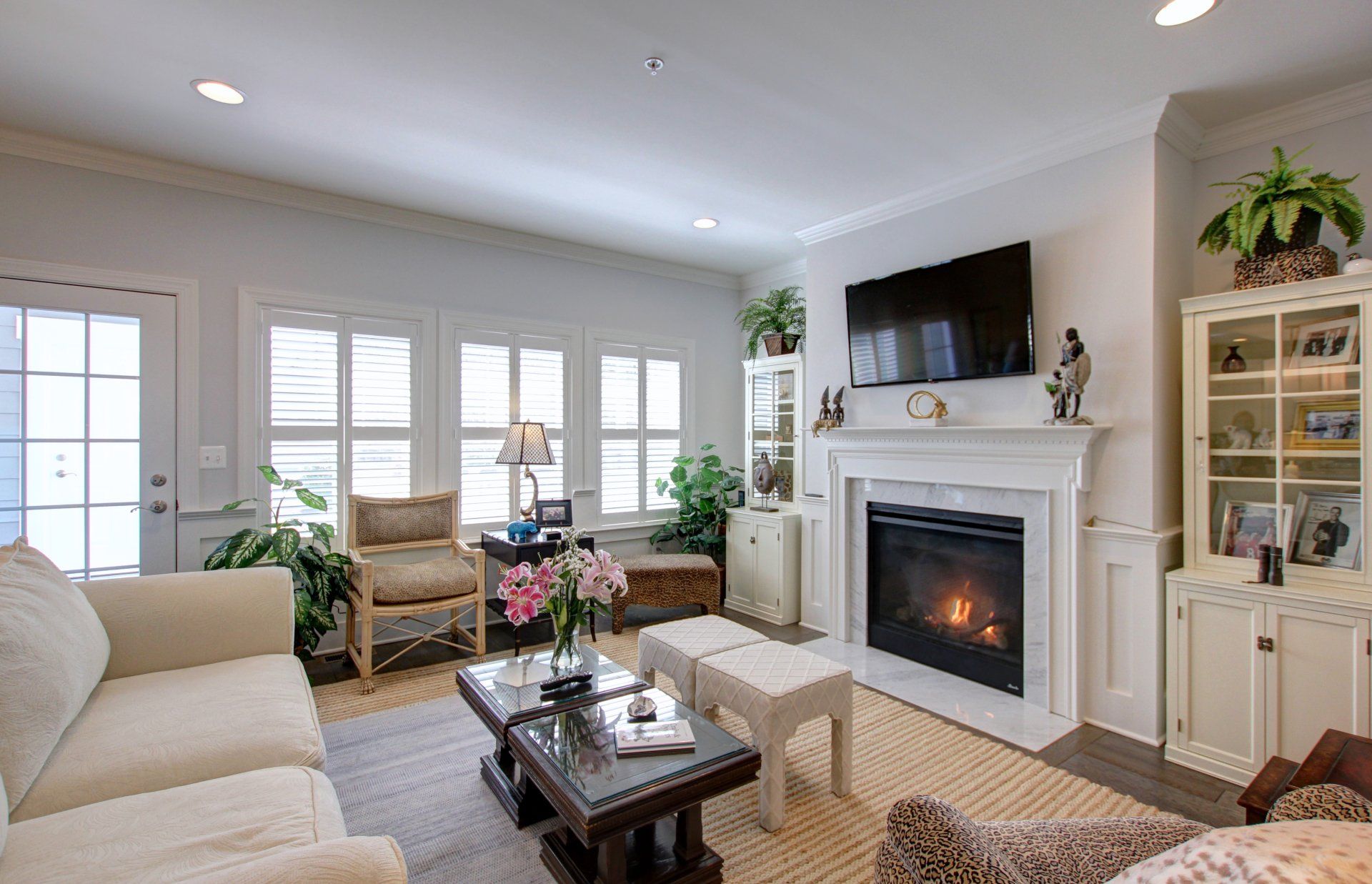 Living room area in home with fireplace | Covell Communities | Chester, Maryland 21619