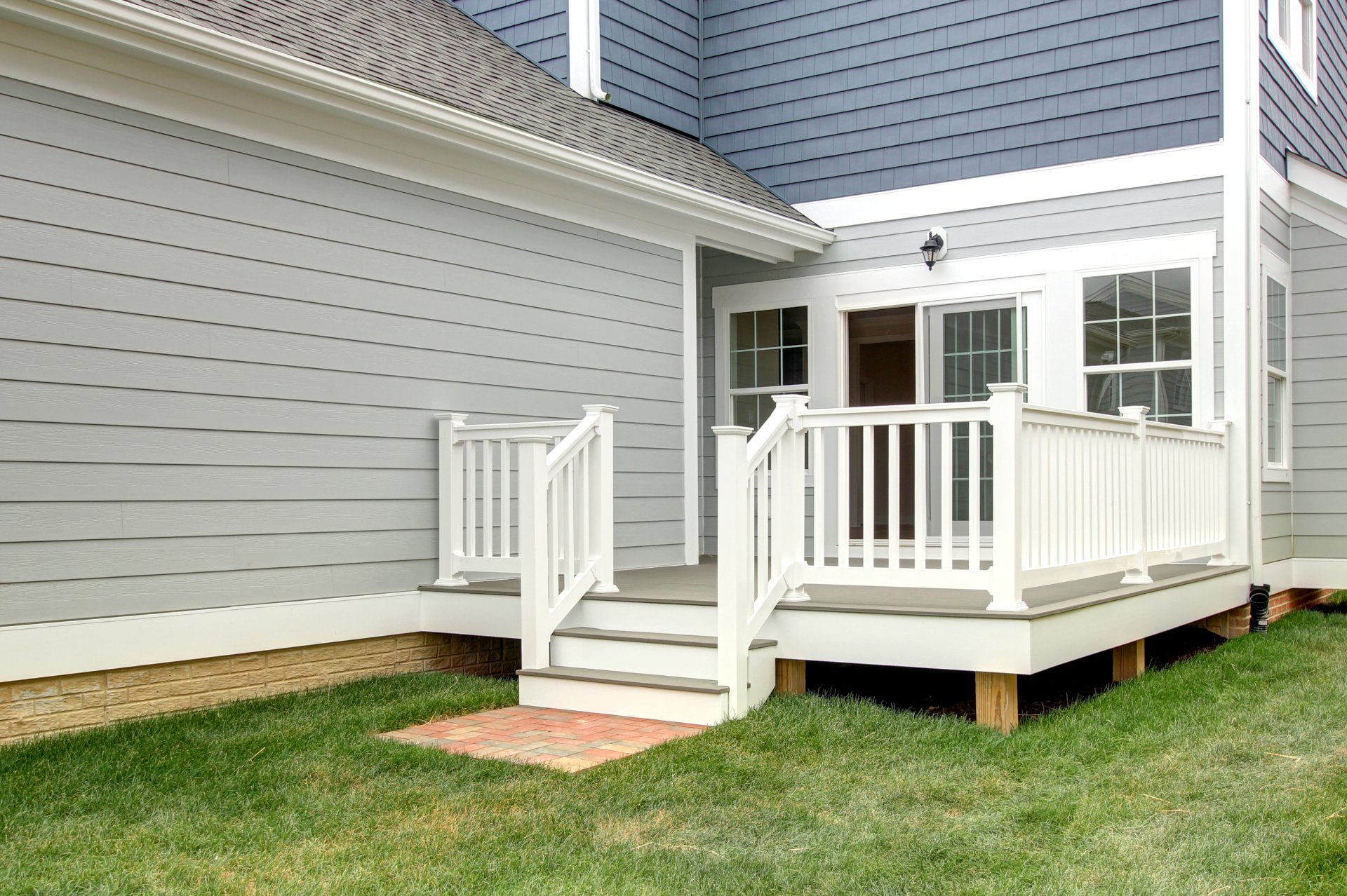 Blue home exterior with porch | Belle Haven Executive | Covell Communities | Chester, Maryland 21619