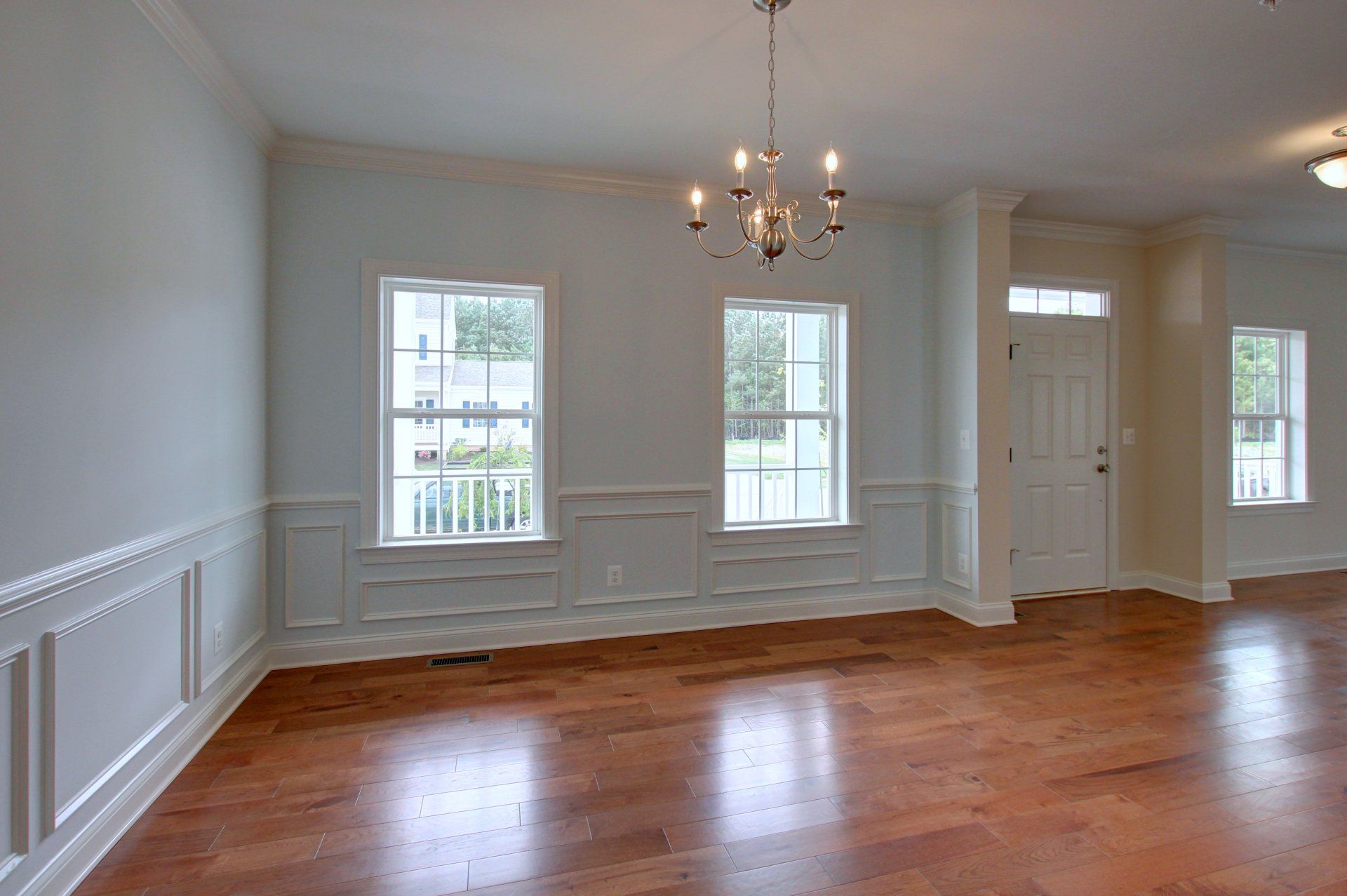 Open living and entry | Belle Haven Executive | Covell Communities | Chester, Maryland 21619
