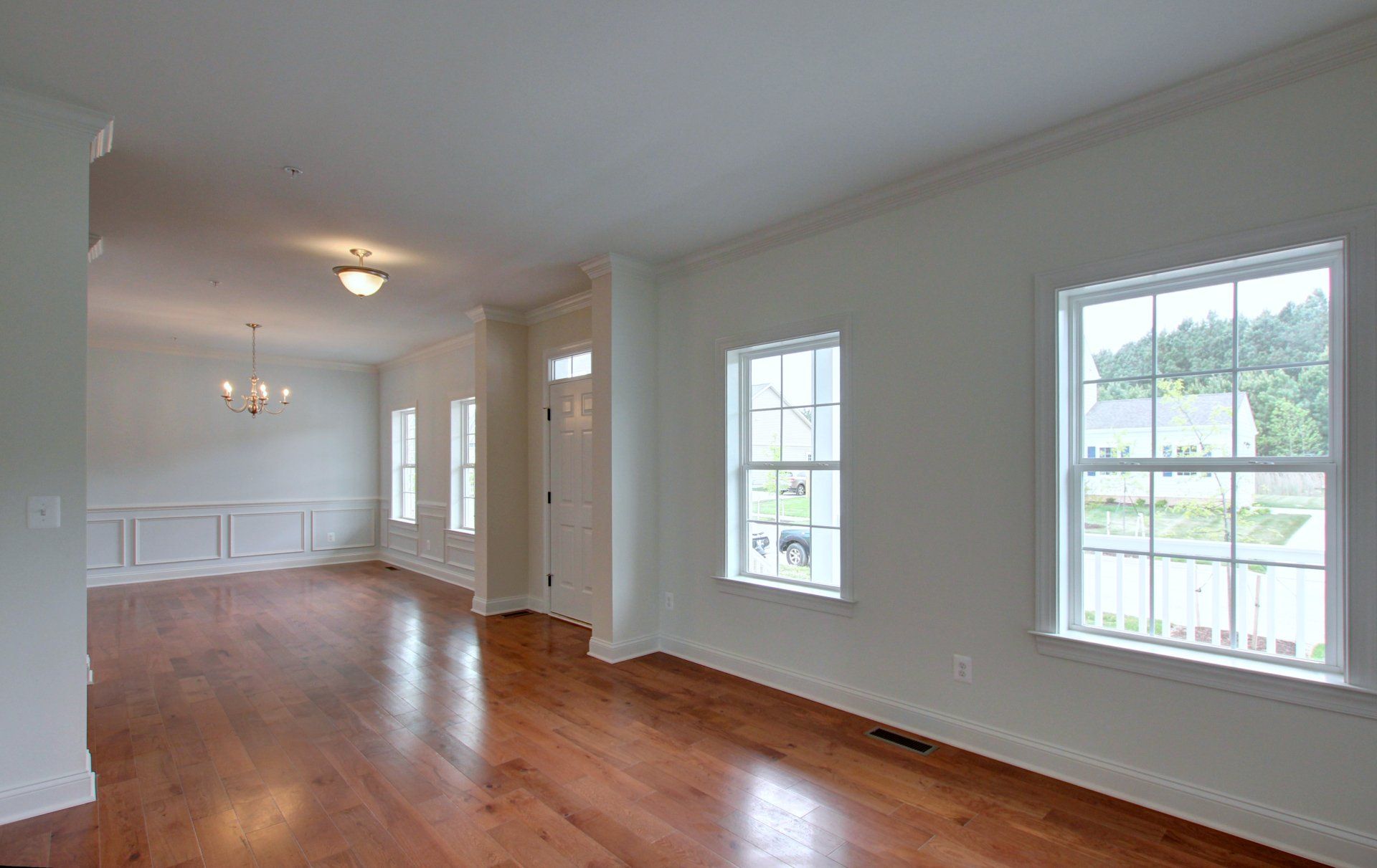 Open living and entry | Belle Haven Executive | Covell Communities | Chester, Maryland 21619