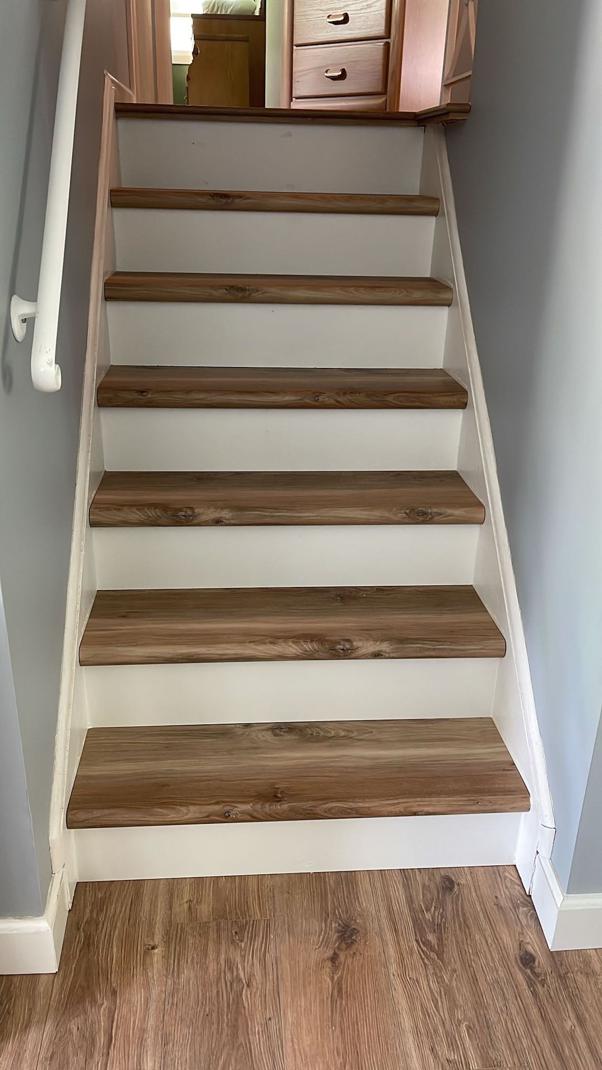 vinyl plank flooring