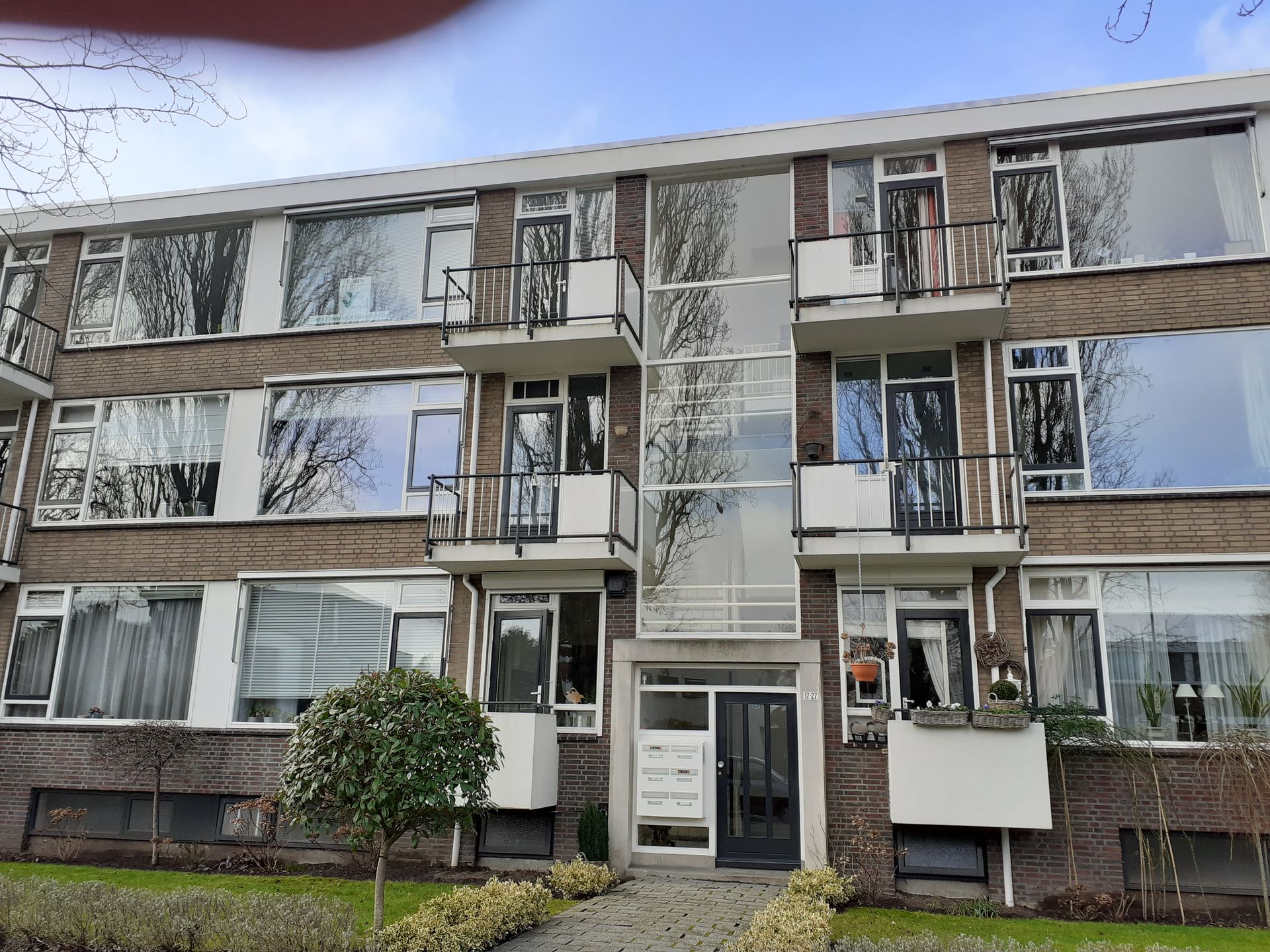 studios for rent on Schubertlaan 27