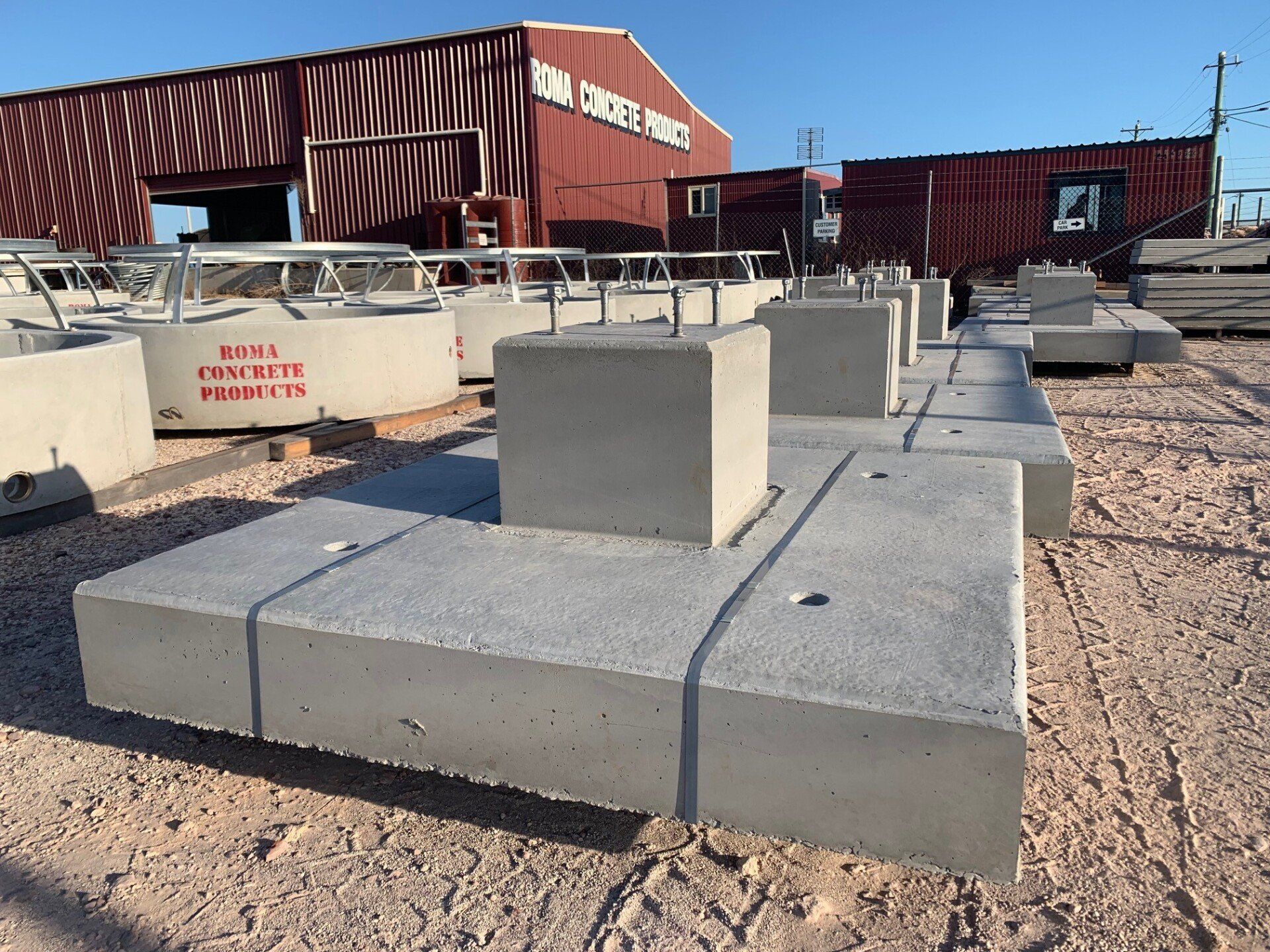 Pedestal pipe support with cast in threaded rod