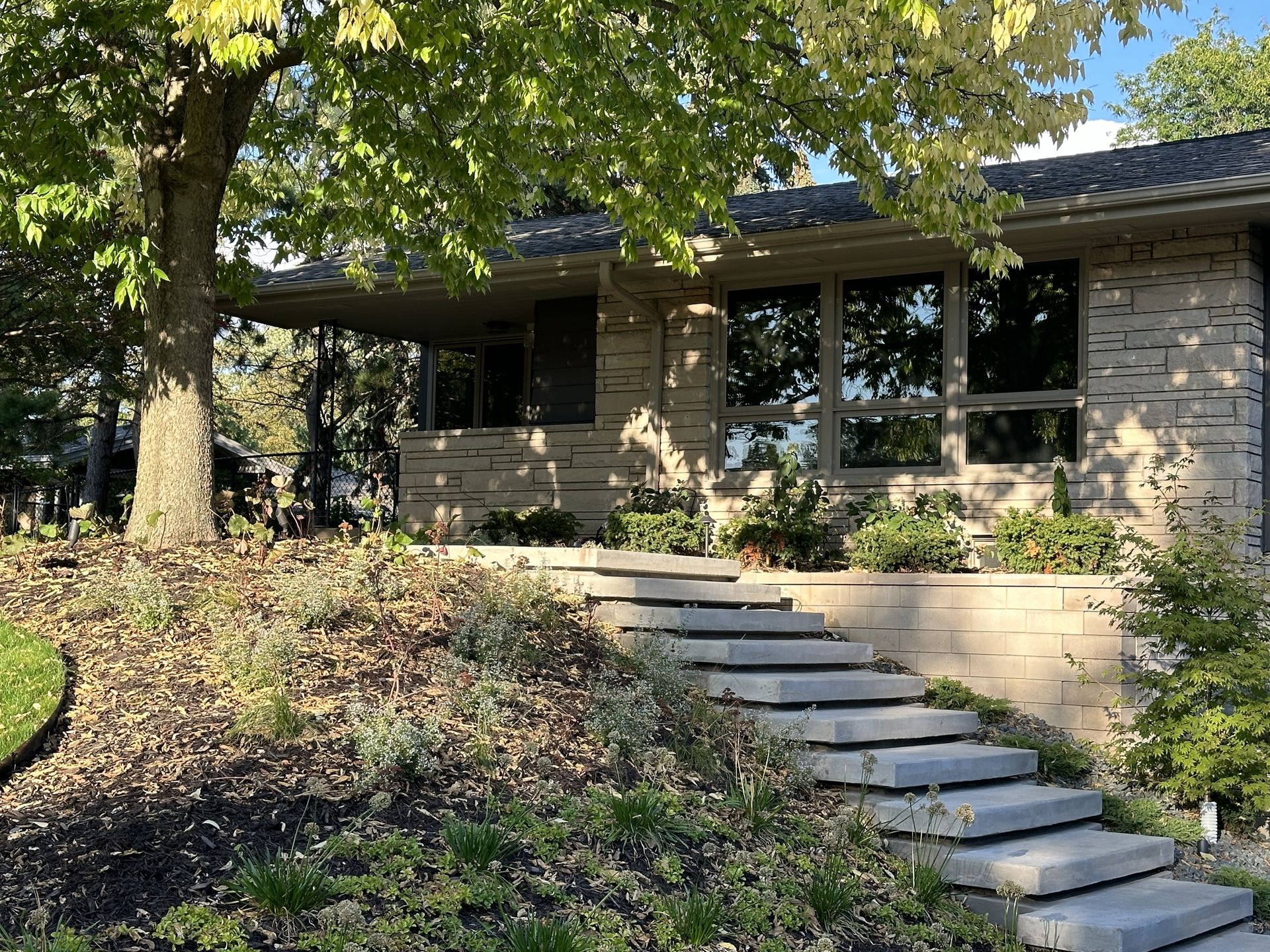 Front Yard Landscaping Pictures, KG Landscape Minnesota