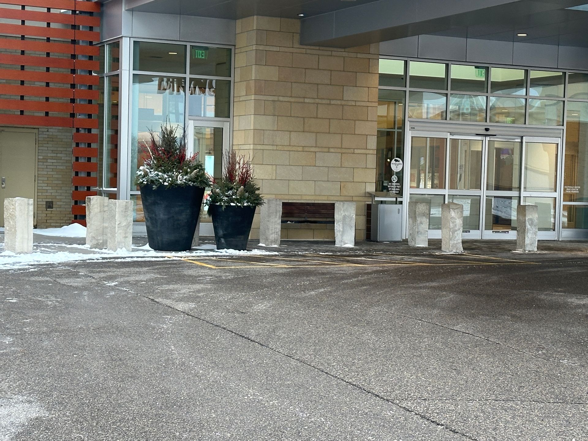 Neatly shoveled and salted building entrance in Edina, MN