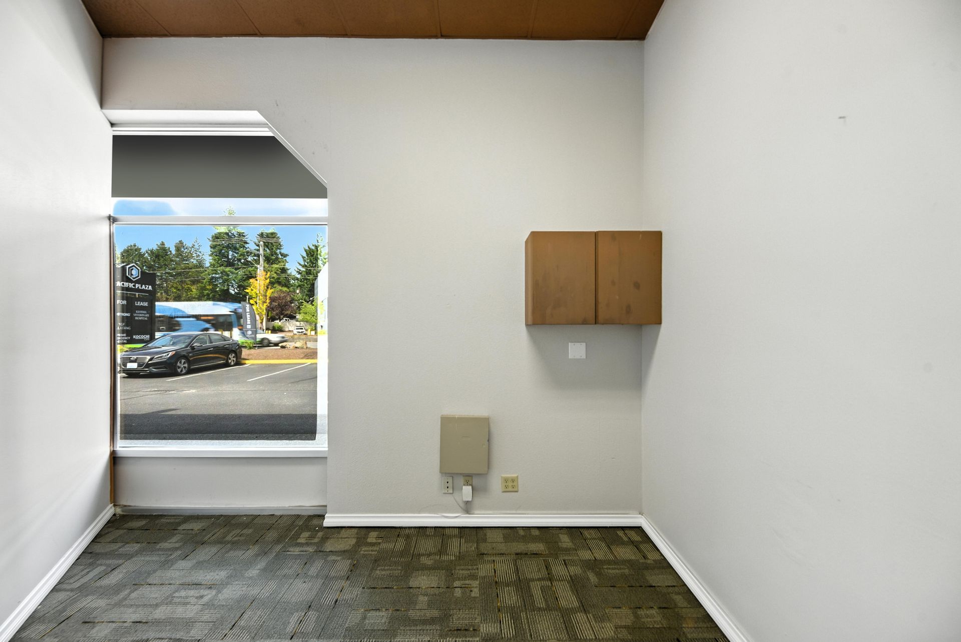Interior of a unit at Pacific Plaza Building in Lynnwood, WA