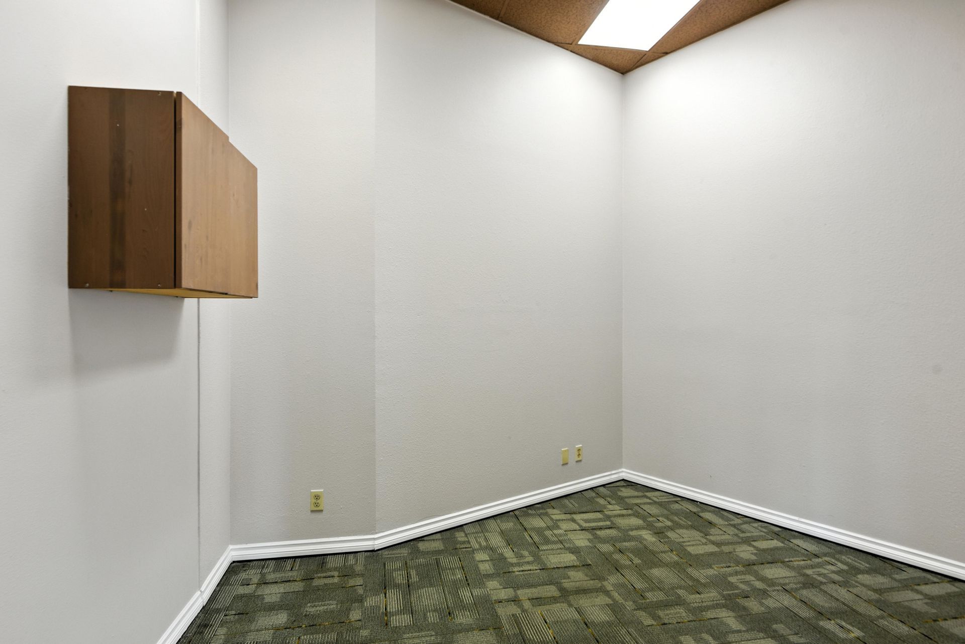 Interior of a unit at Pacific Plaza Building in Lynnwood, WA