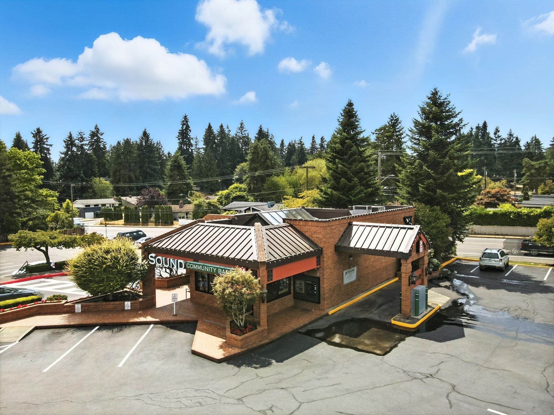 Sound Community Bank at Cedar Plaza in Mountlake Terrace