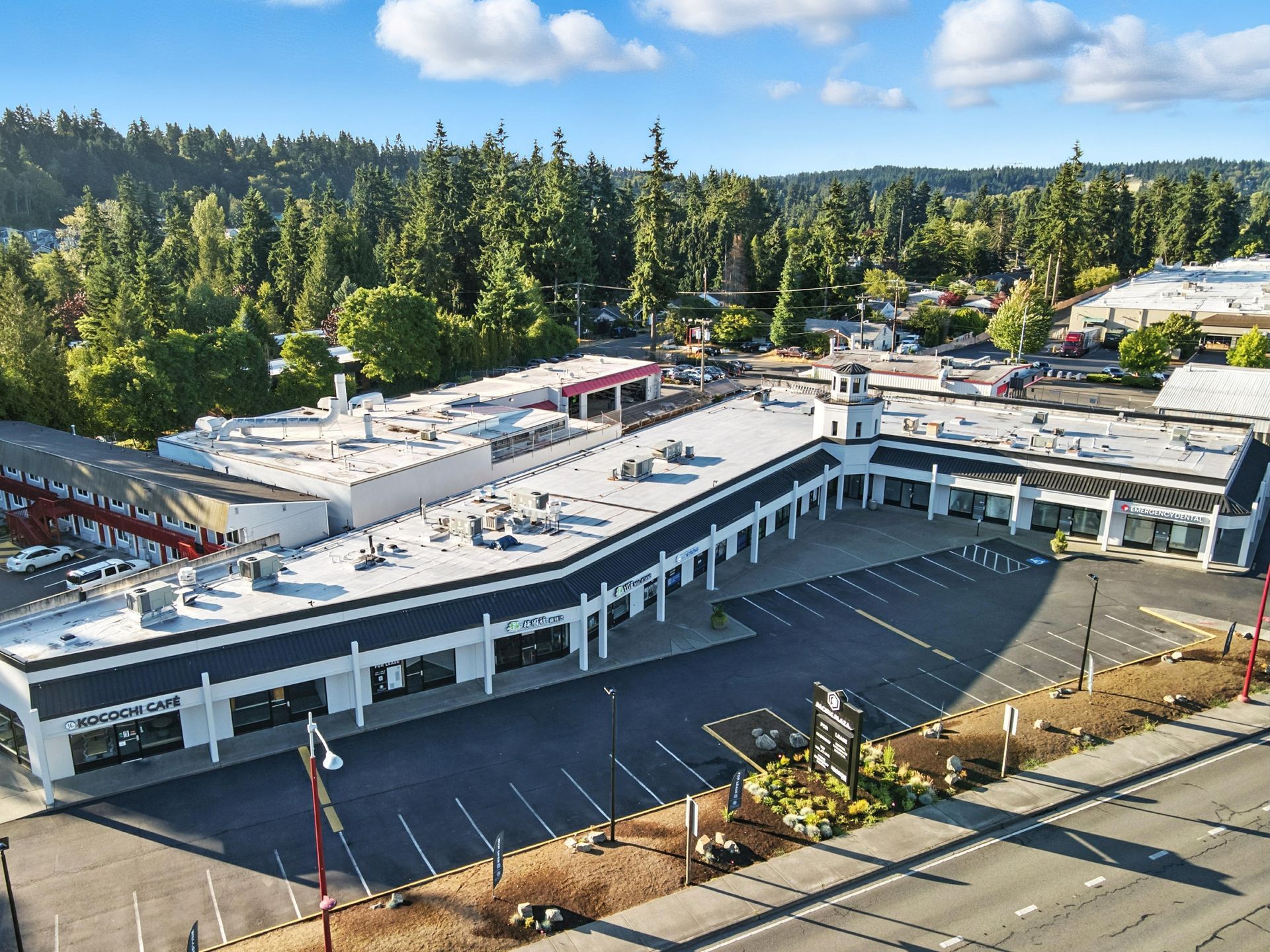 Pacific Plaza Building in Lynnwood, WA