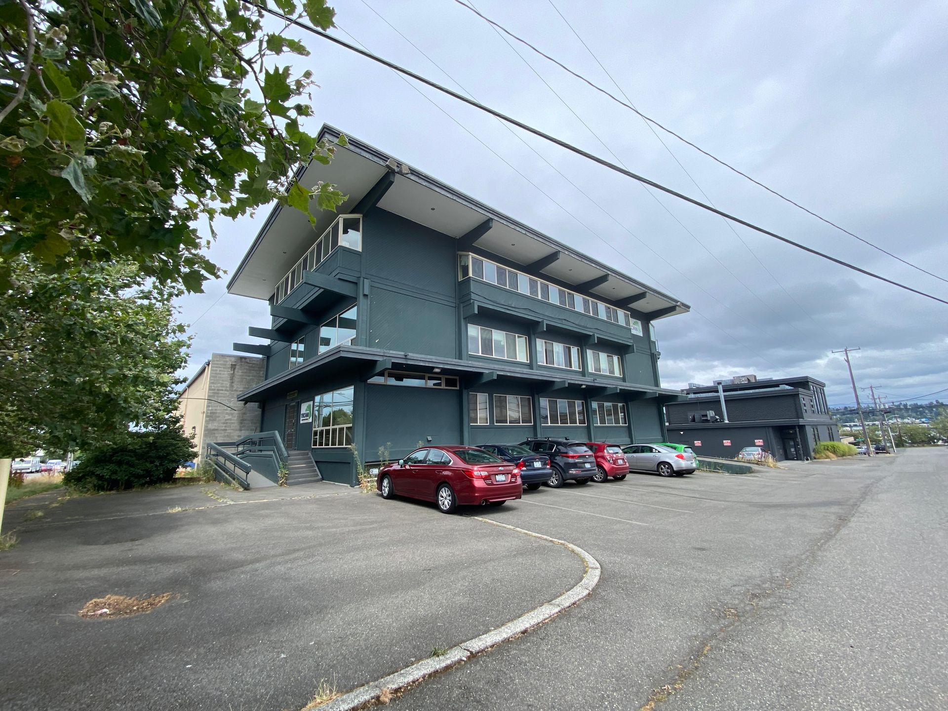 Exterior of 2222 W Elmore building
