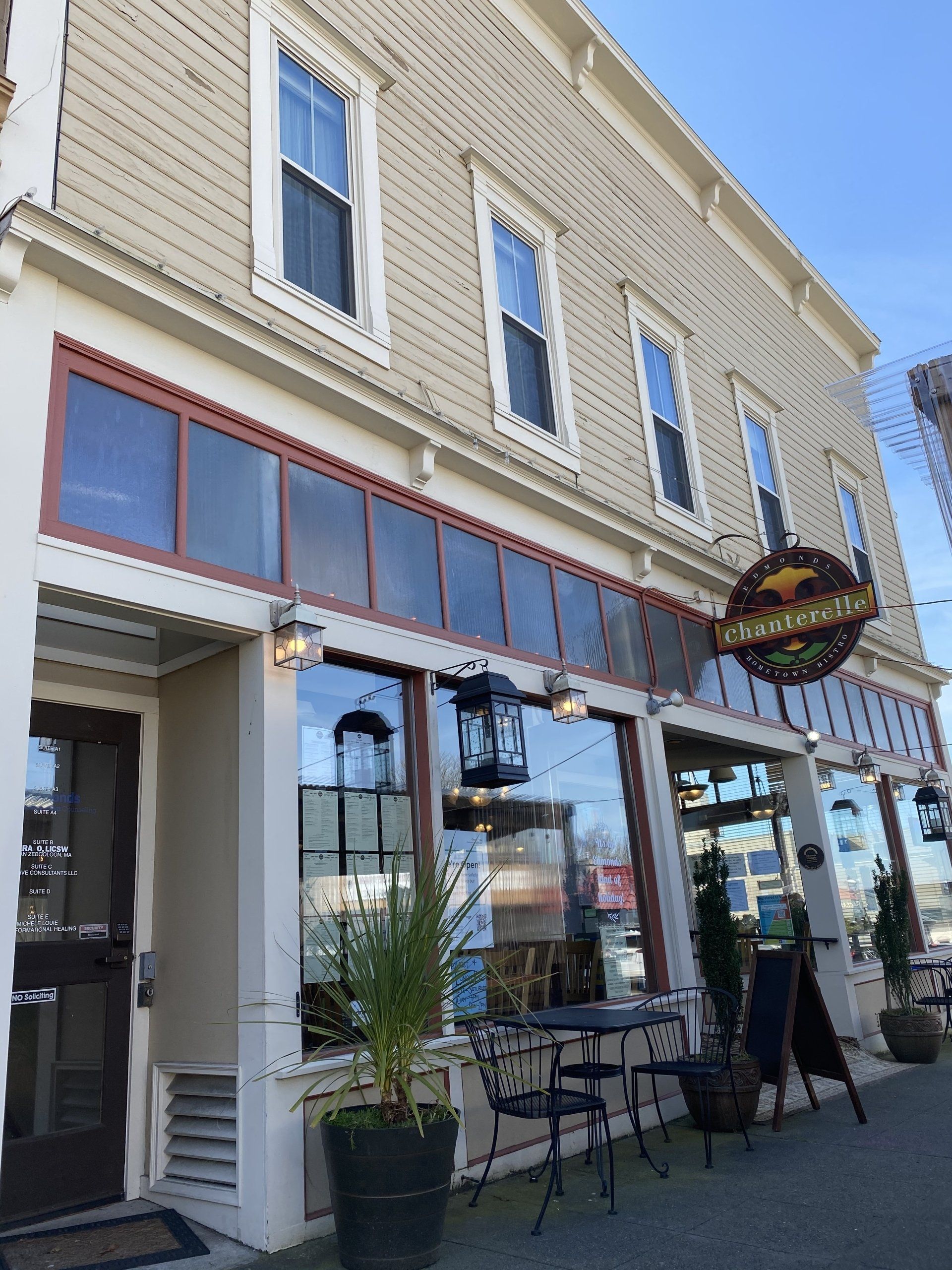 316 Main St Edmonds building