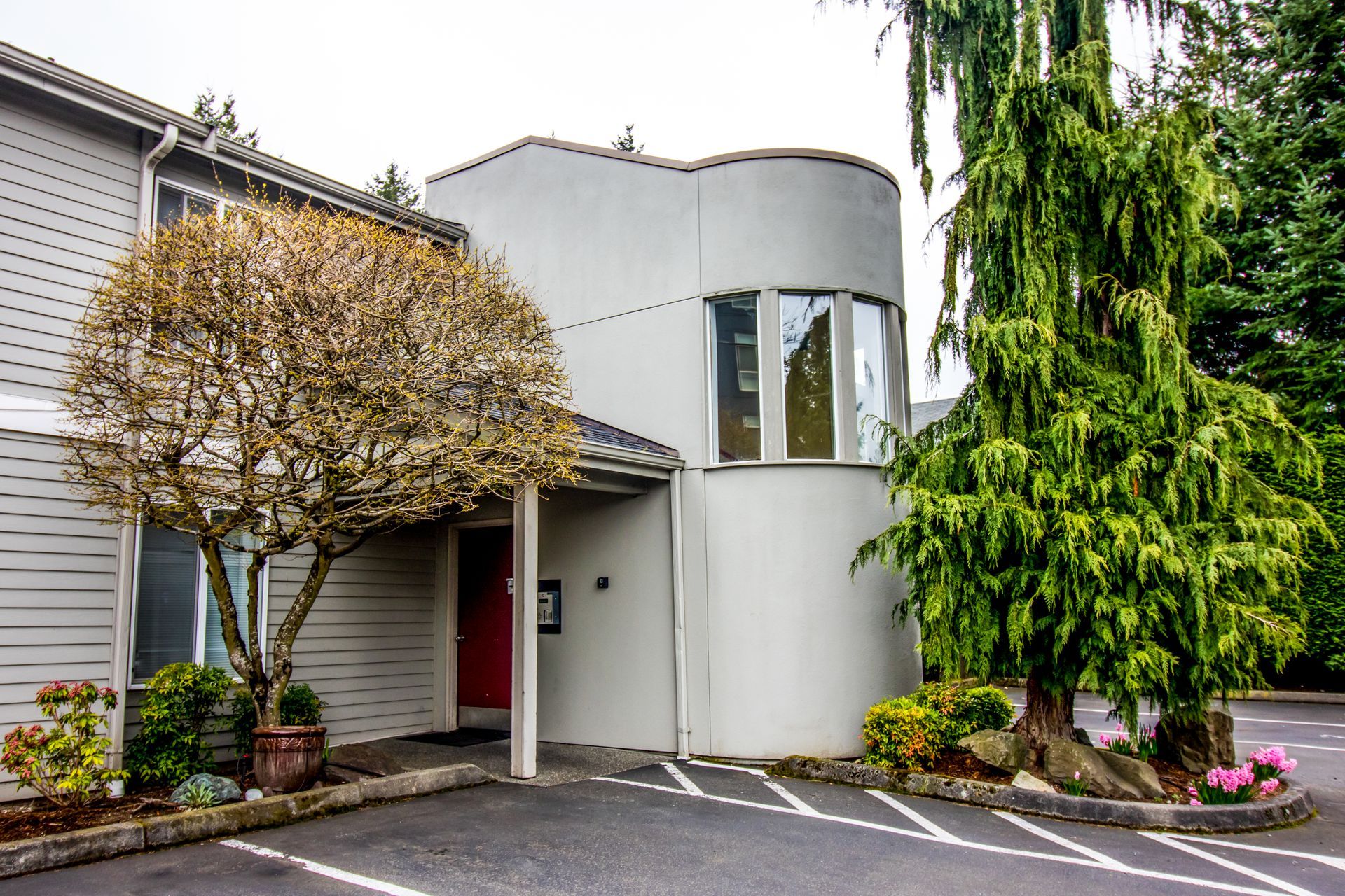 Stone court apartments exterior