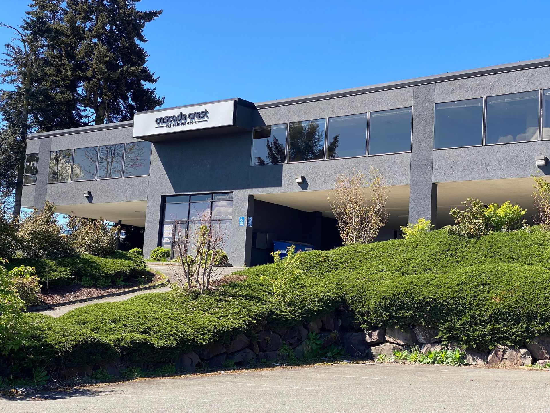 Cascade Crest exterior building in Renton WA