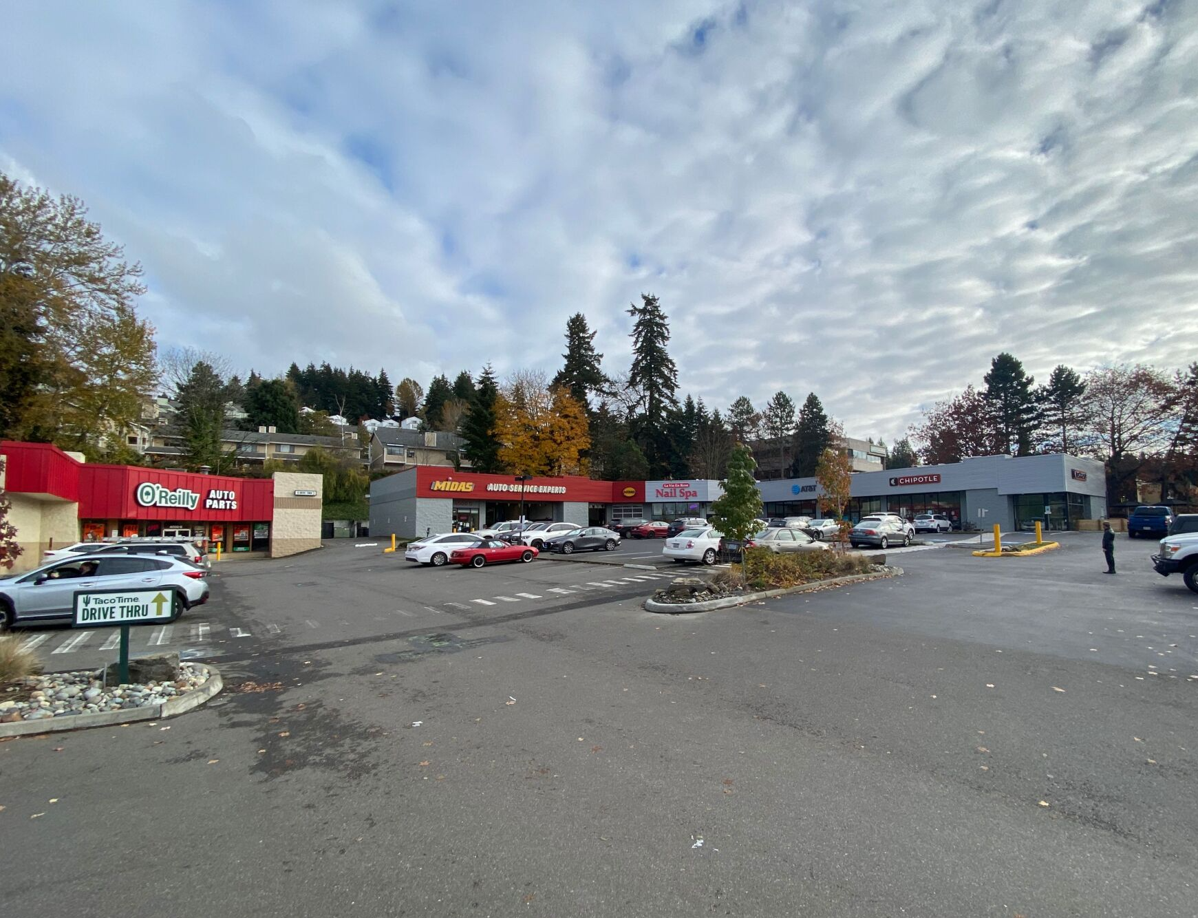 Factoria Auto Center in Bellevue WA retail center
