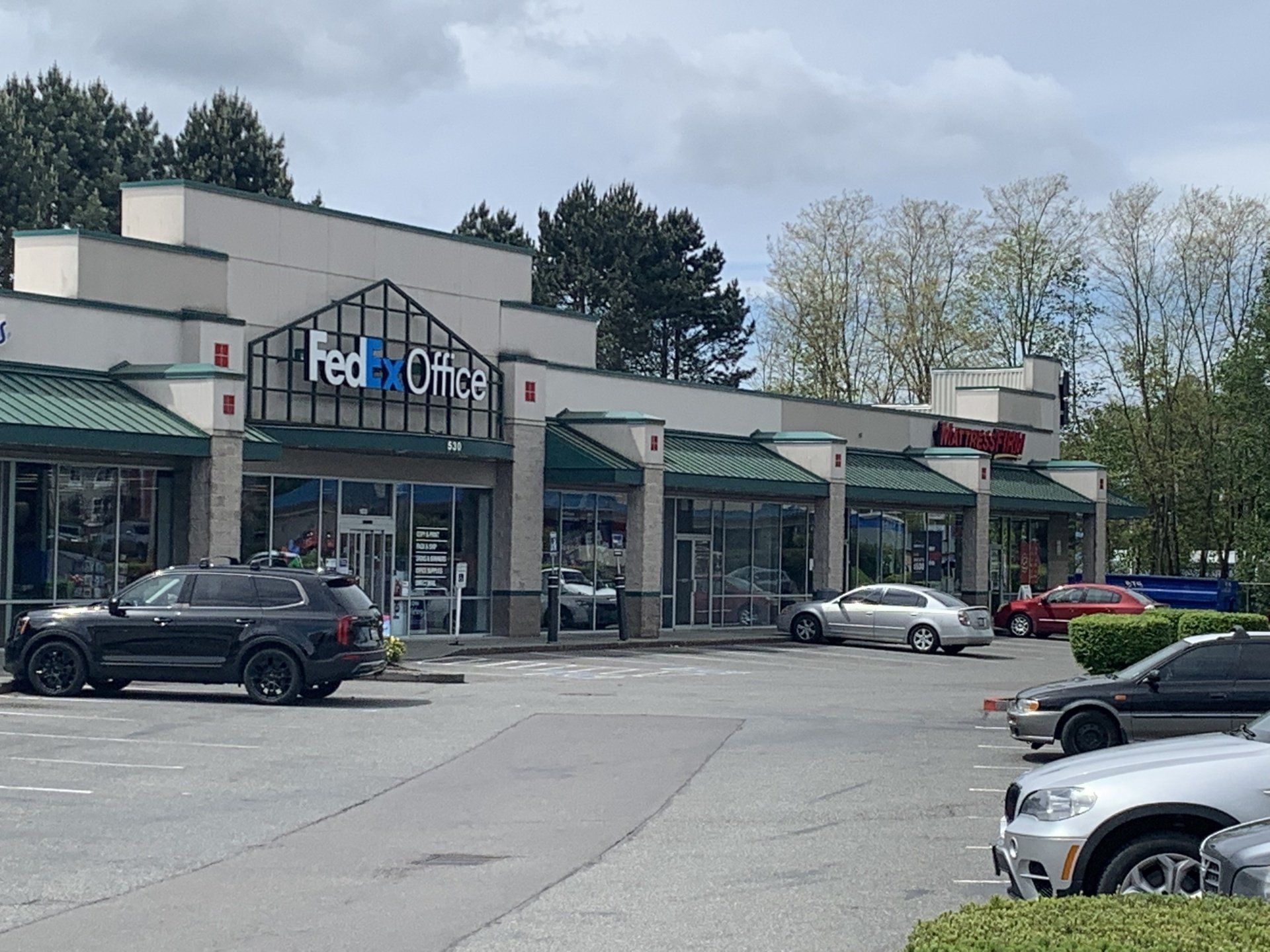 Everett Forum 530 Exterior