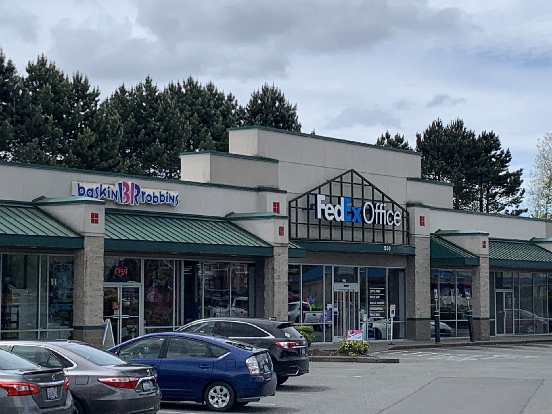 Everett Forum 530 Exterior