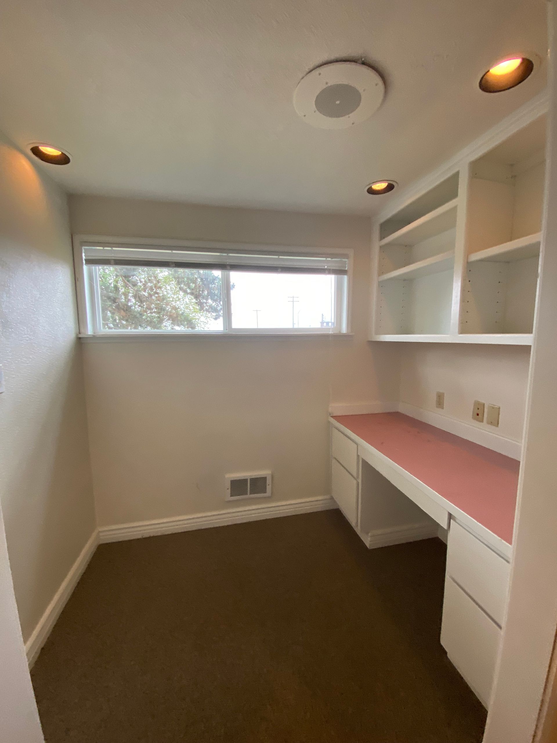 Interior of a unit at Puget Park Medical Center building in Everett, WA
