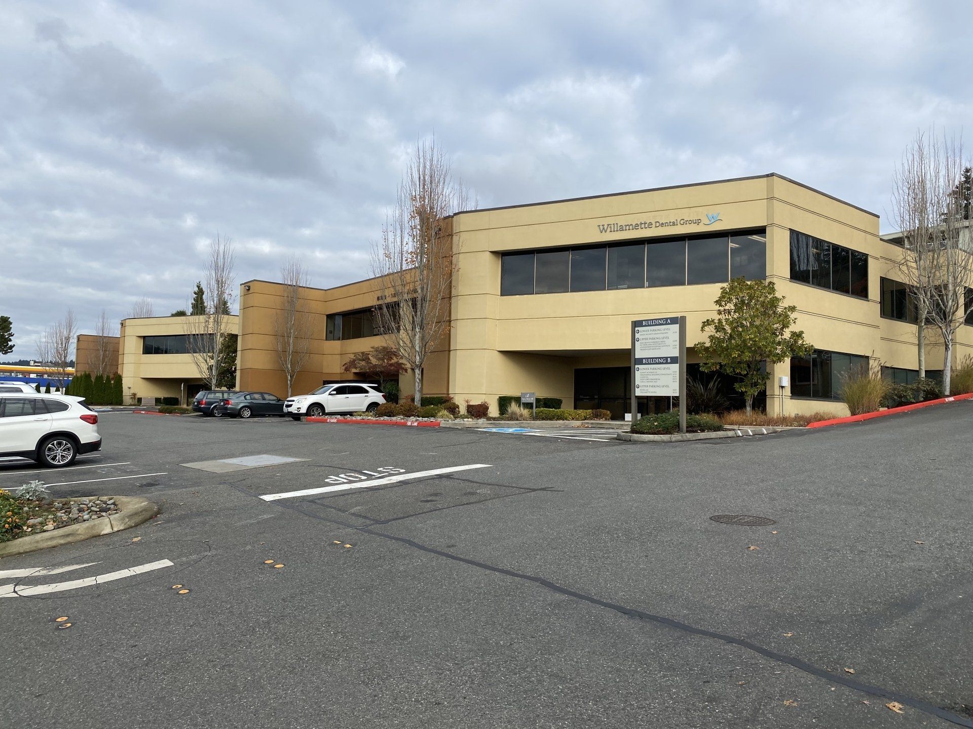 Exterior of Park 120 Building in Bellevue WA