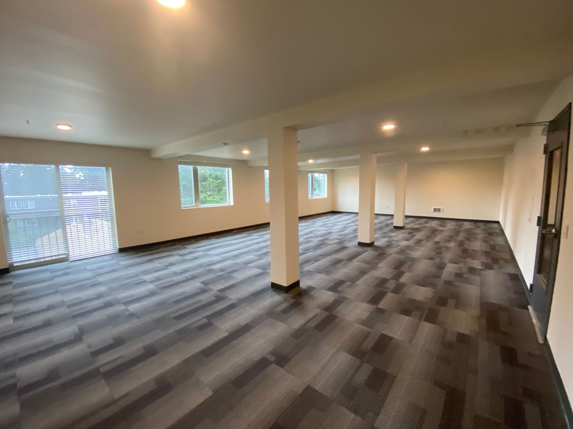 Office Unit at Triton Court in Edmonds WA