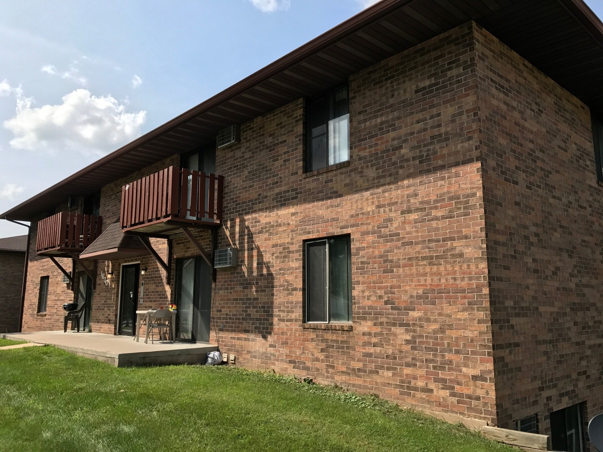 1630 W Weiland