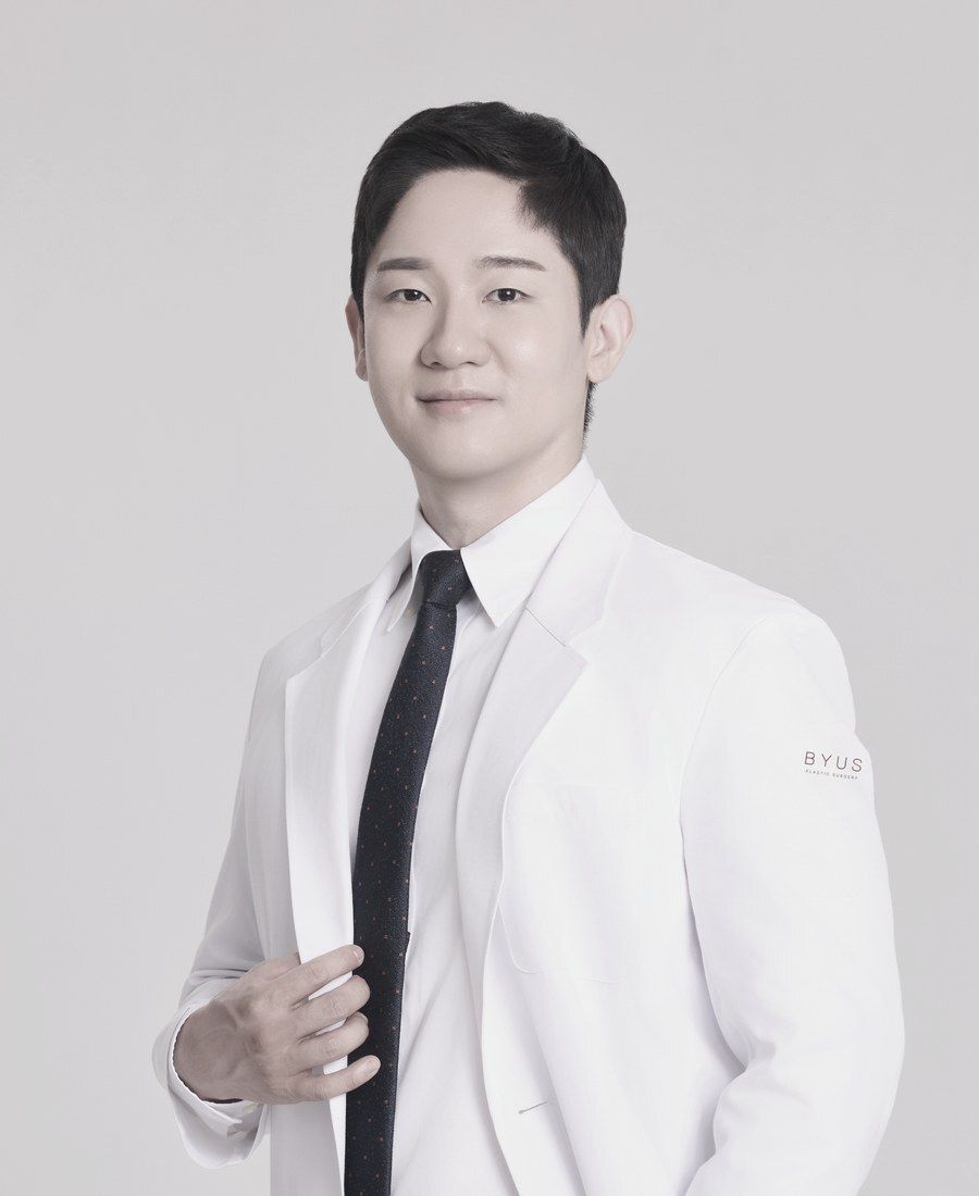 Dr. Lee Gi-dae, Representative Director of BYUS Plastic Surgery