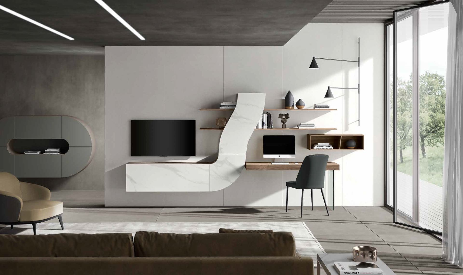 Soggiorno moderno con scrivania integrata, TV e scaffali. Colori neutri, ampia finestra e design minimalista.