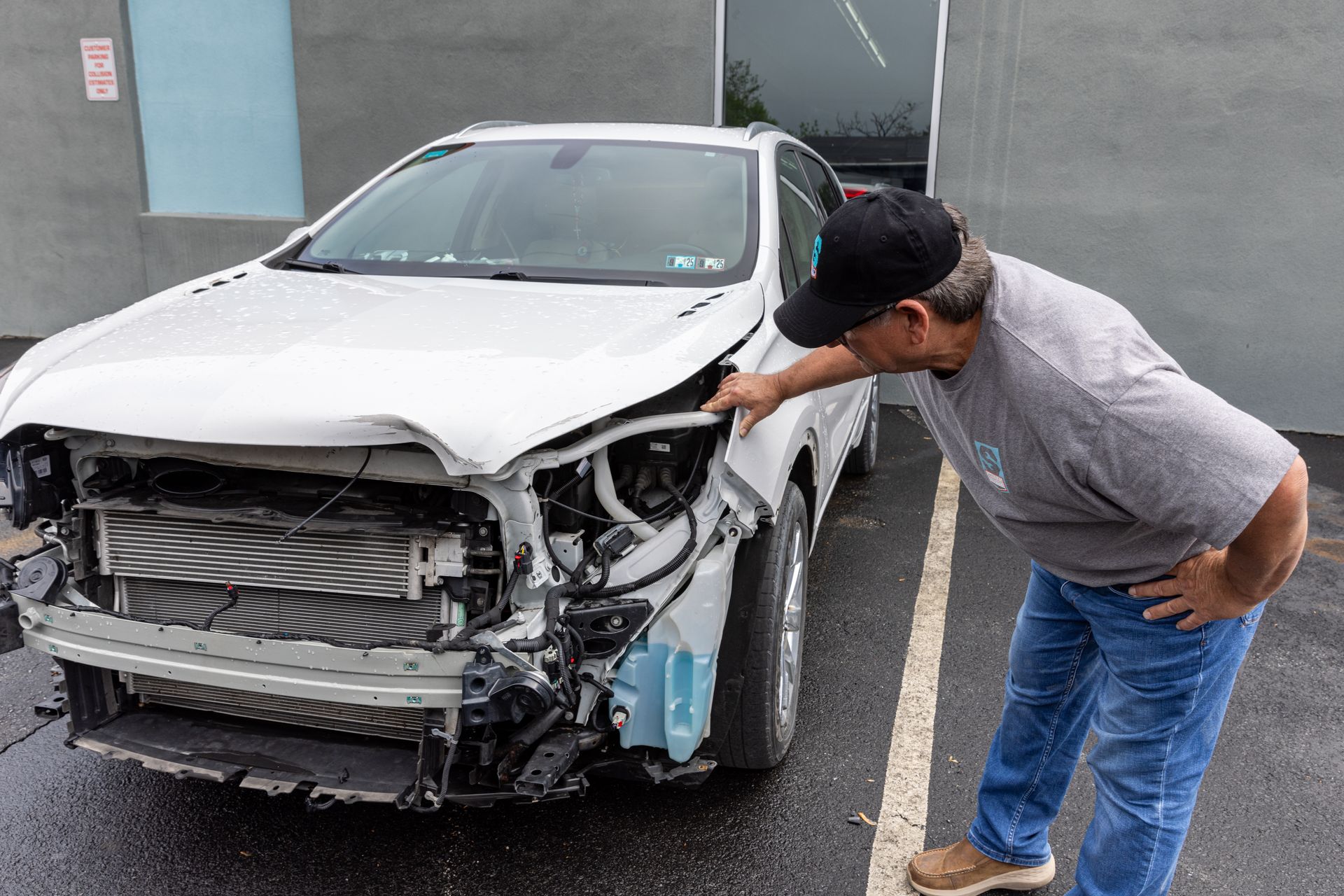 Collision repair offered at Smitty's Maintenance Repair & Collision