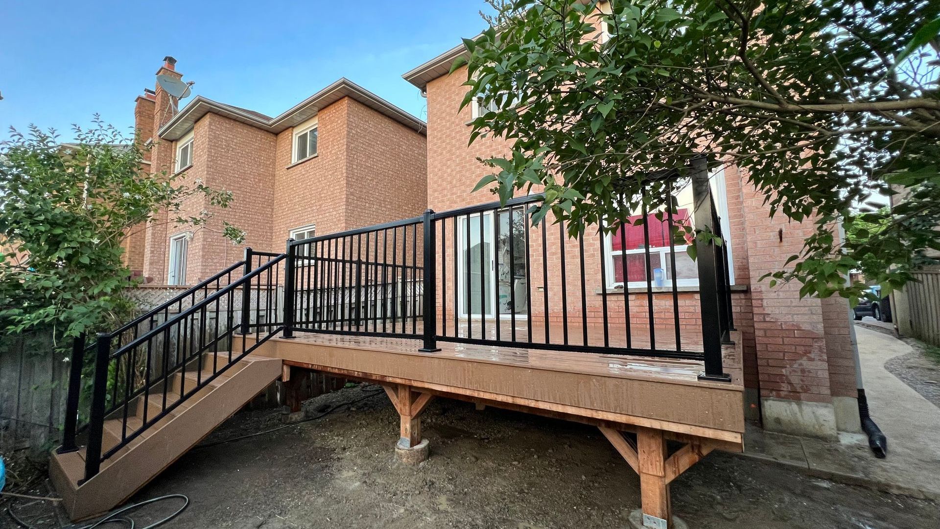 wood fence front