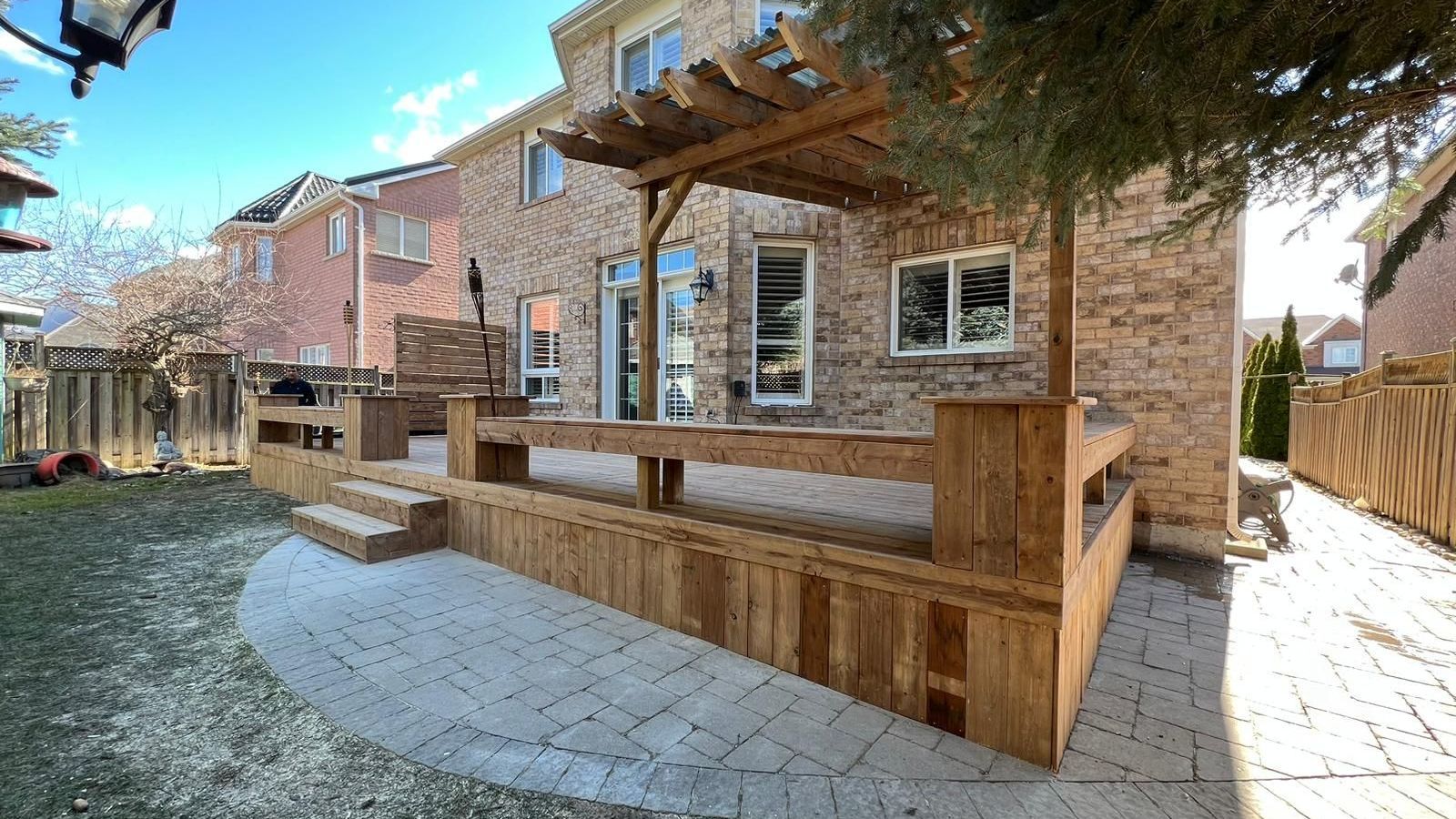 wood fence right side