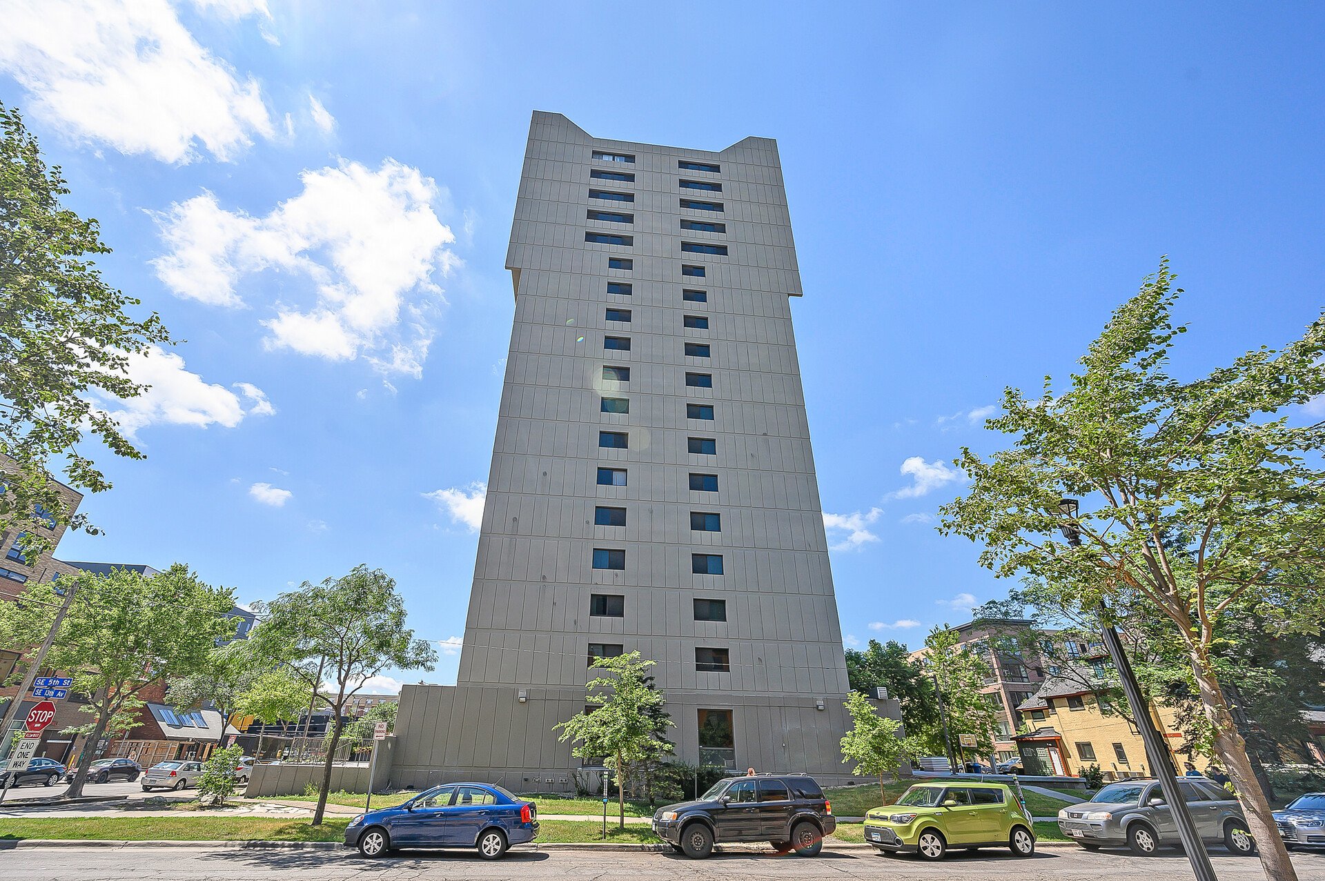 Chateau Student Housing Coop Minneapolis, MN