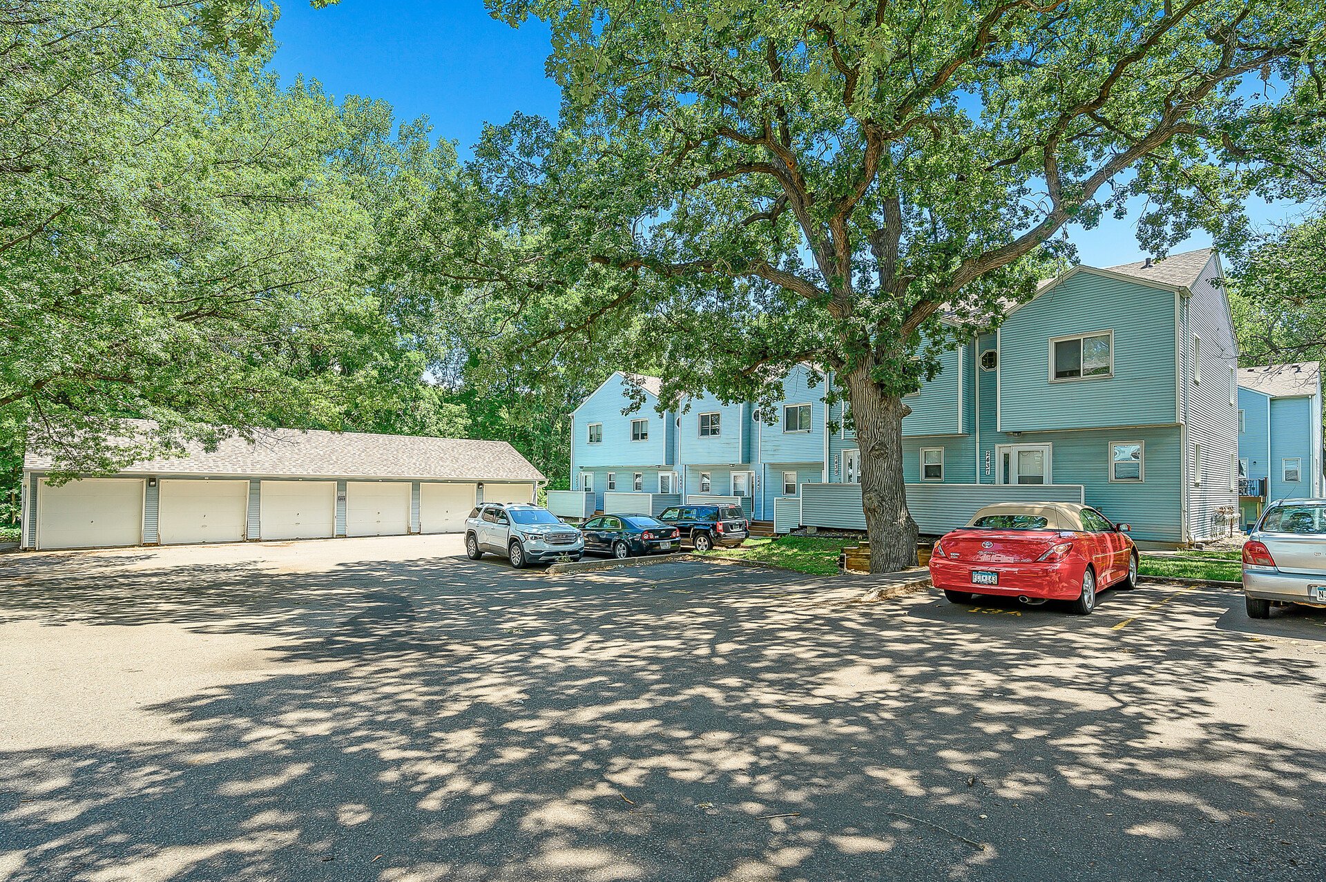 Cole Townhomes CoOp Minneapolis, MN