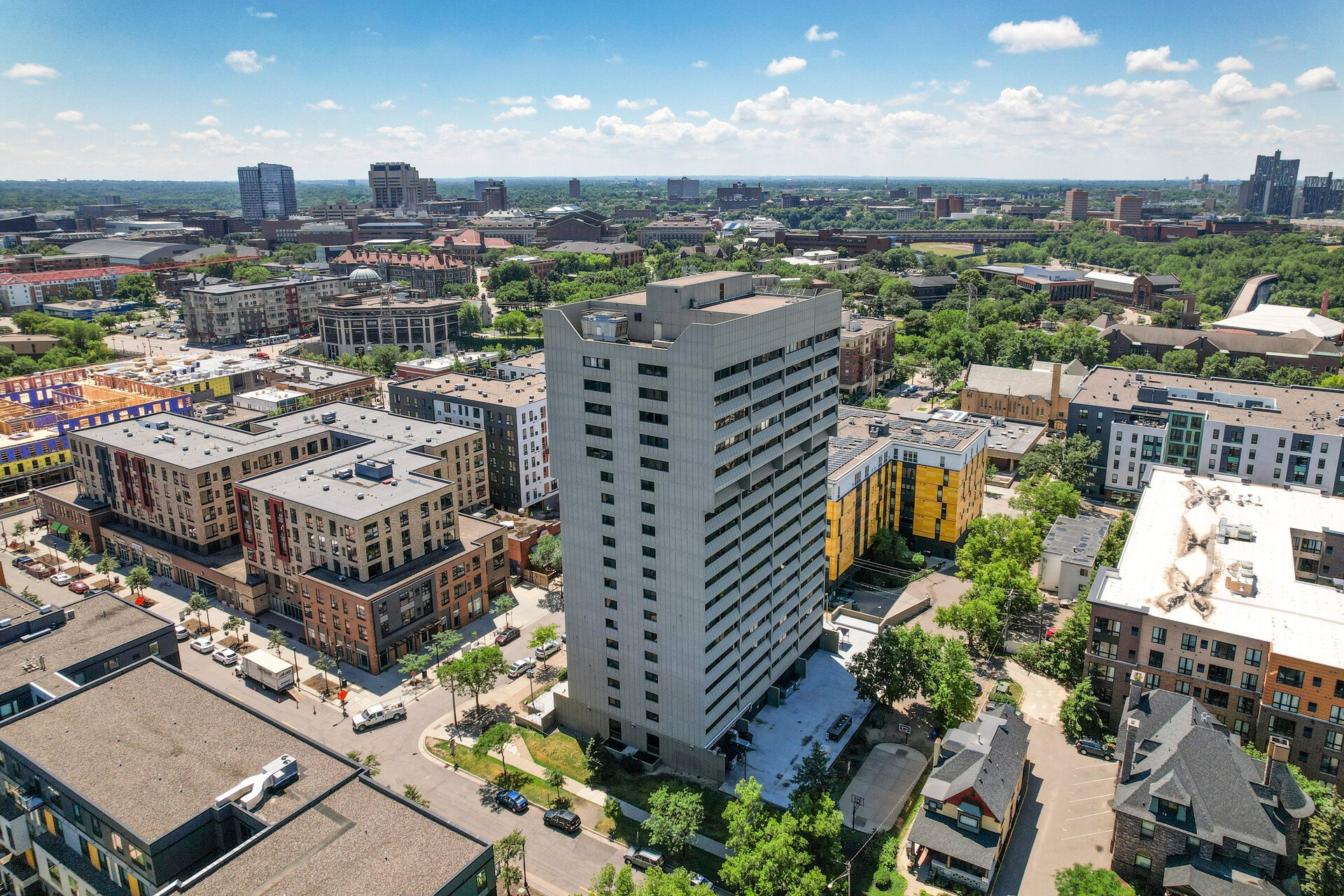 Chateau Student Housing Coop Minneapolis, MN