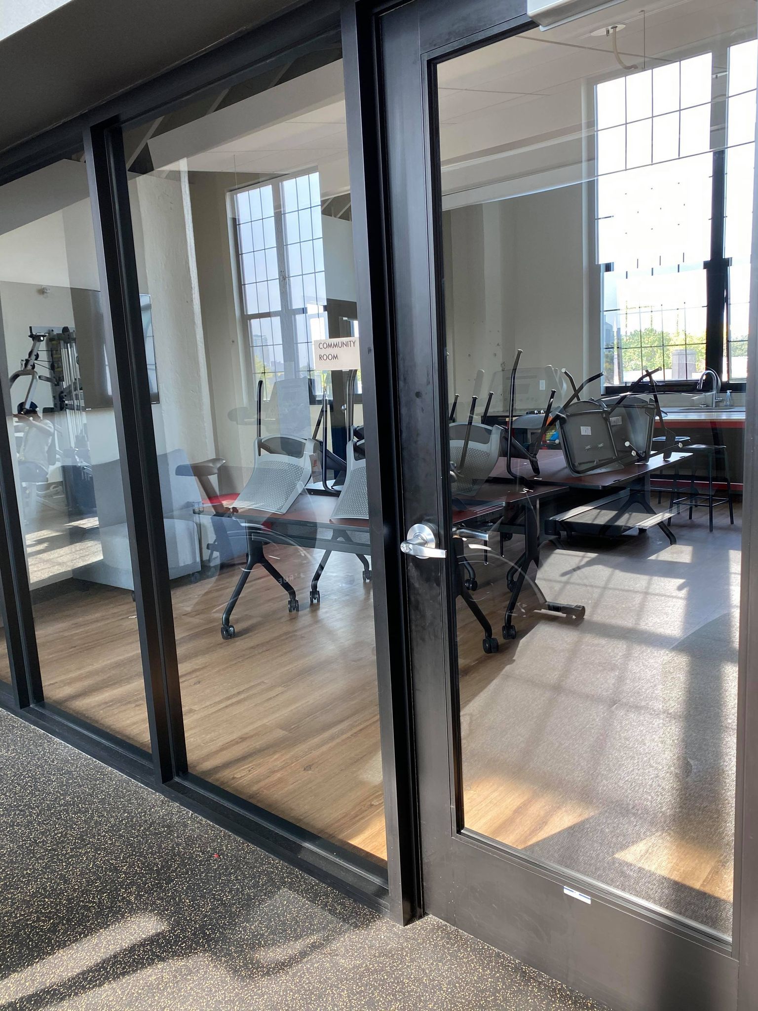Brook Avenue Meeting Room Photo