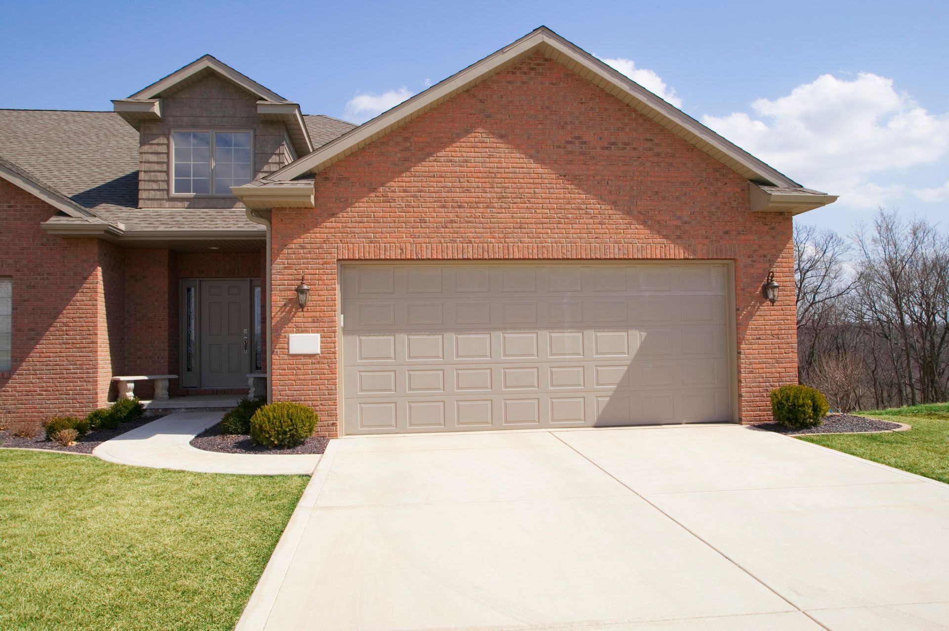 Expert House Garage Door Services Avon Lake OH
