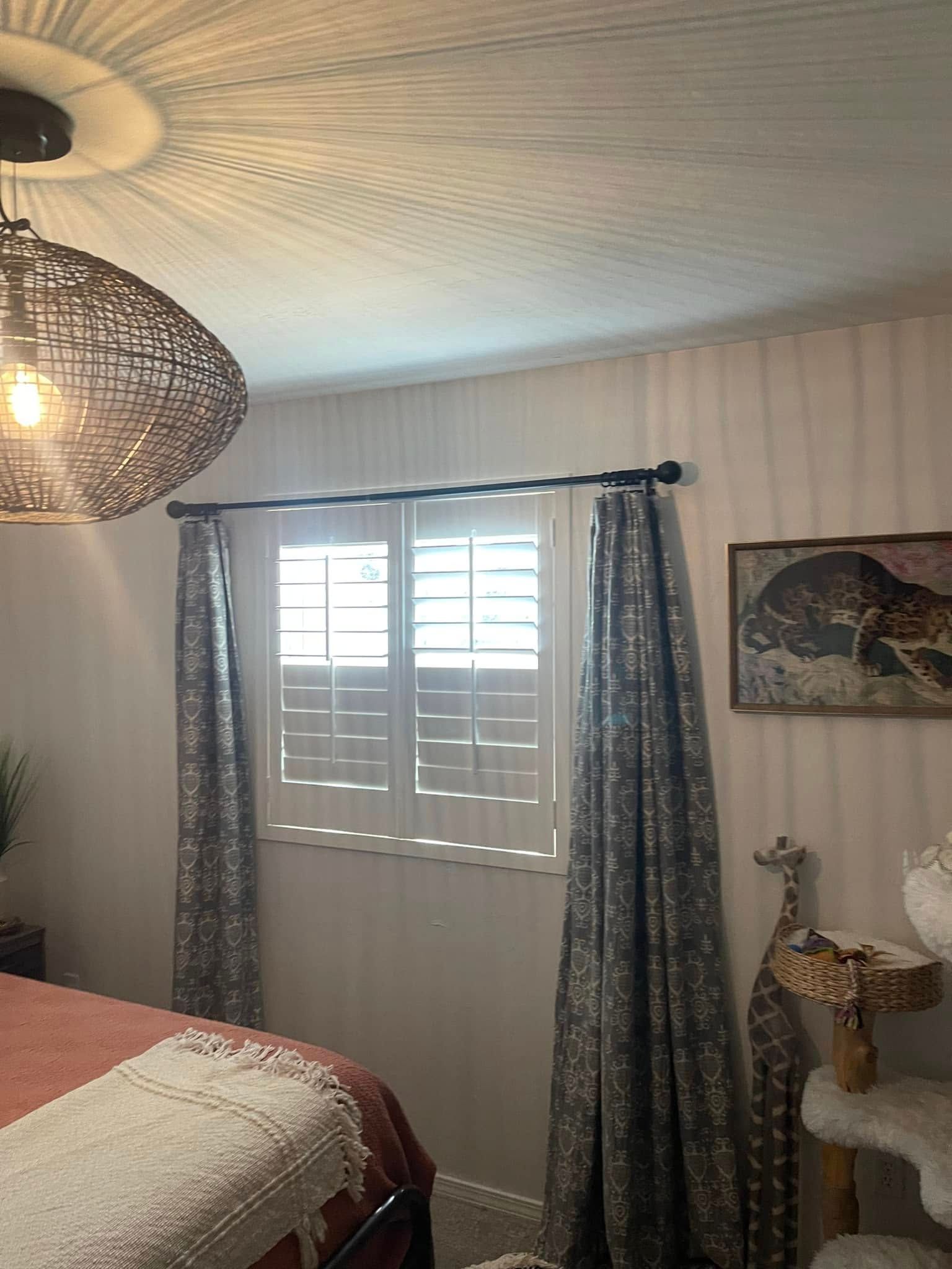 Custom shutter for the room