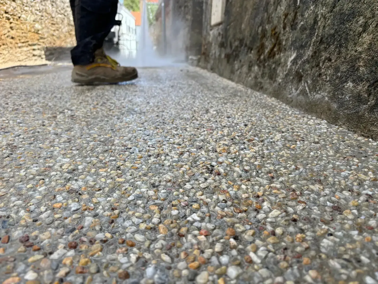 Réalisation d’un béton désactivé coloré