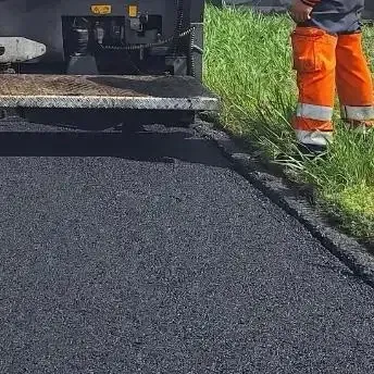 Reprofilage d'une chaussée en pleine largeur à Bouguenais