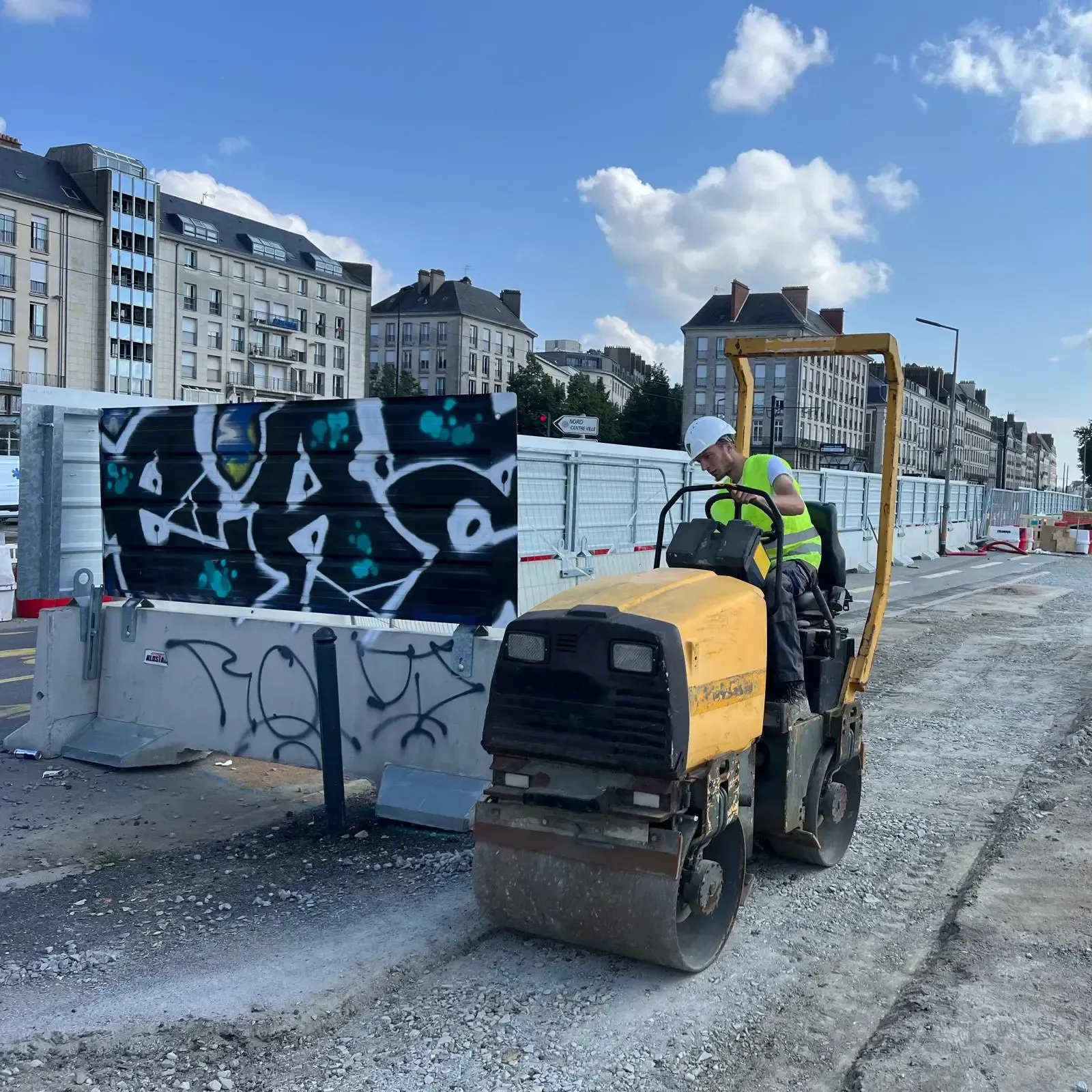 Aménagement d’un parking et de voies de circulation