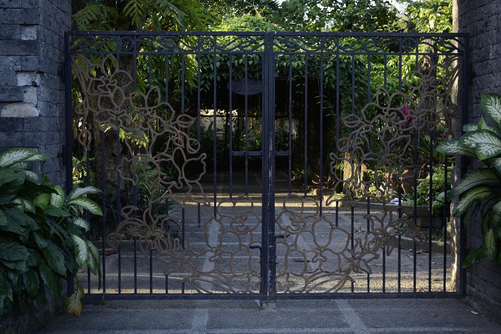 Metal Gates & Railings Derby made to measure wrought iron gates