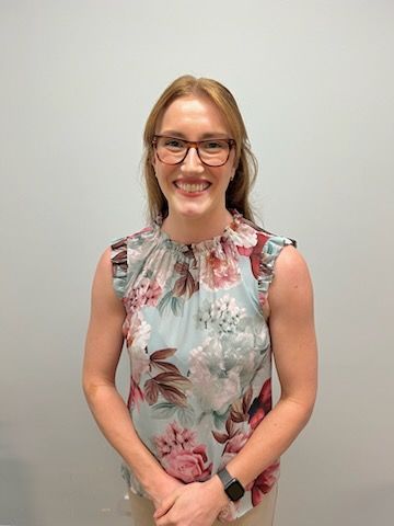 Dr Annabelle Plume
