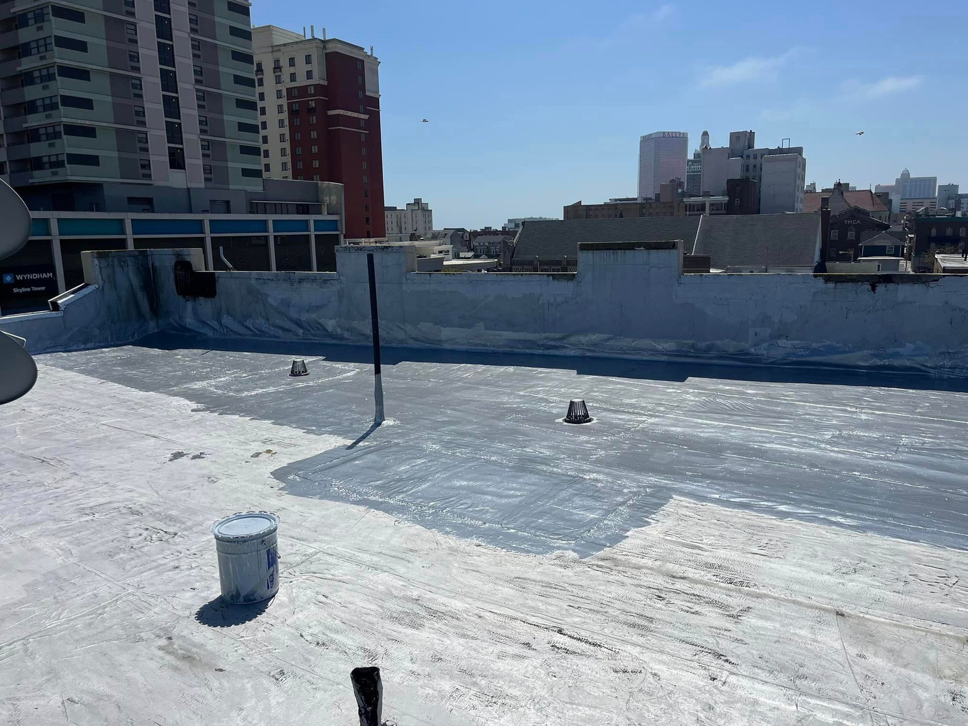 commercial roofing eht