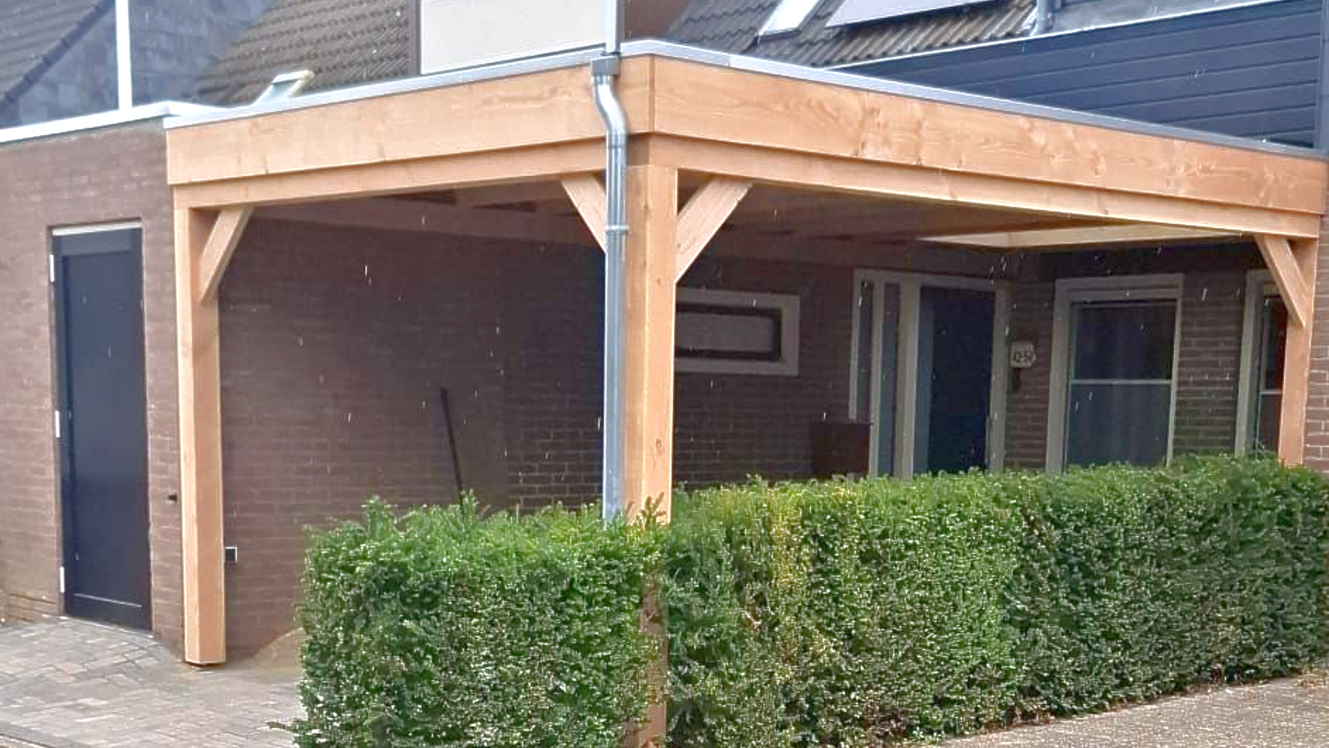 Carport met lichtstraat in Nijmegen | Smans Houtbouw