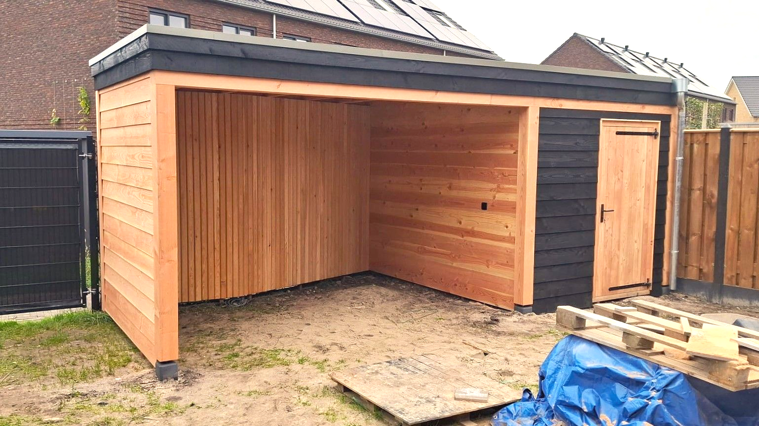 overkapping met lariks latten | Best Aarlesche Erven | Smans Houtbouw