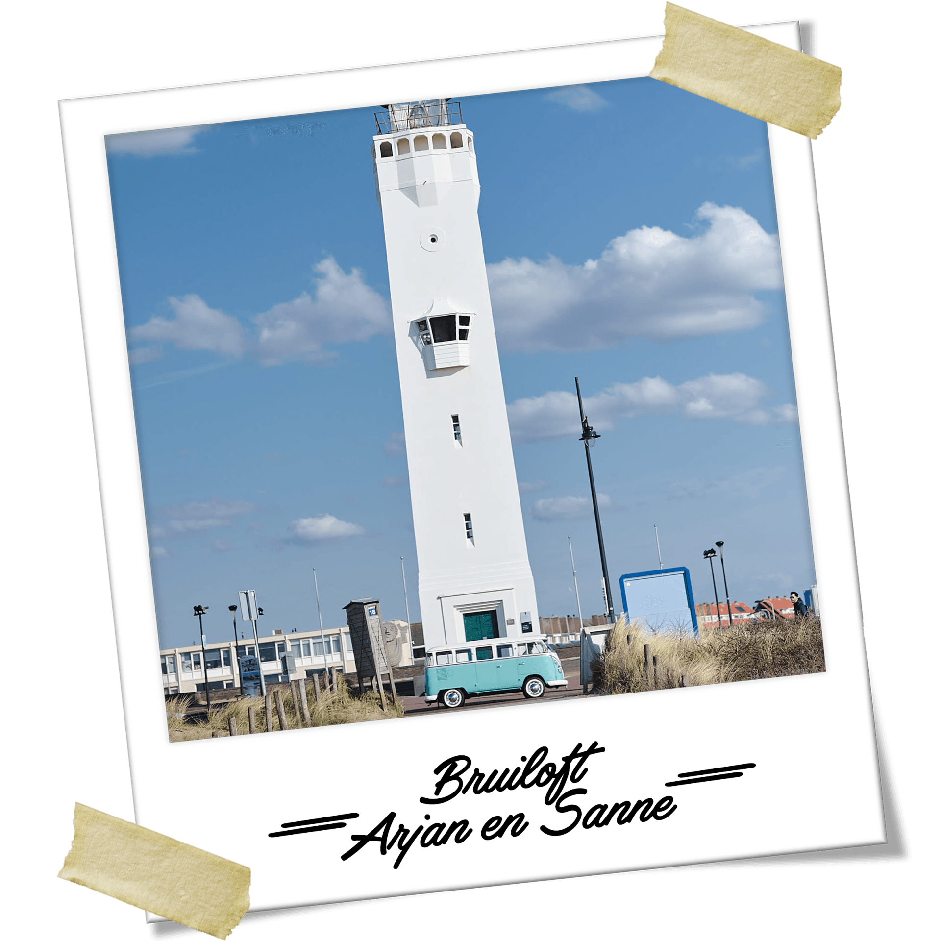 Volkswagenbus bij vuurtoren, Noordwijk, trouwbus, Strandfoto's, trouwvervoer