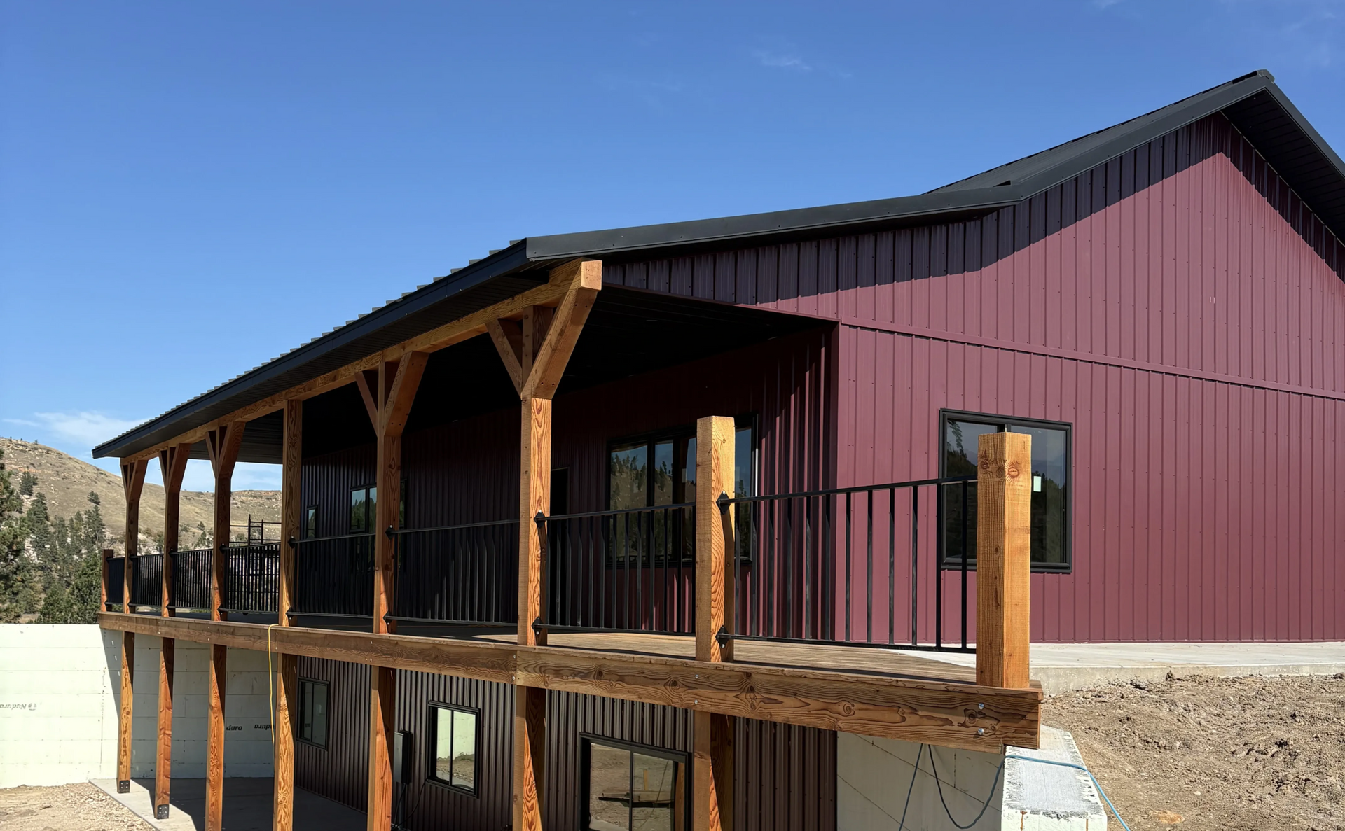 Barndominium post frame building