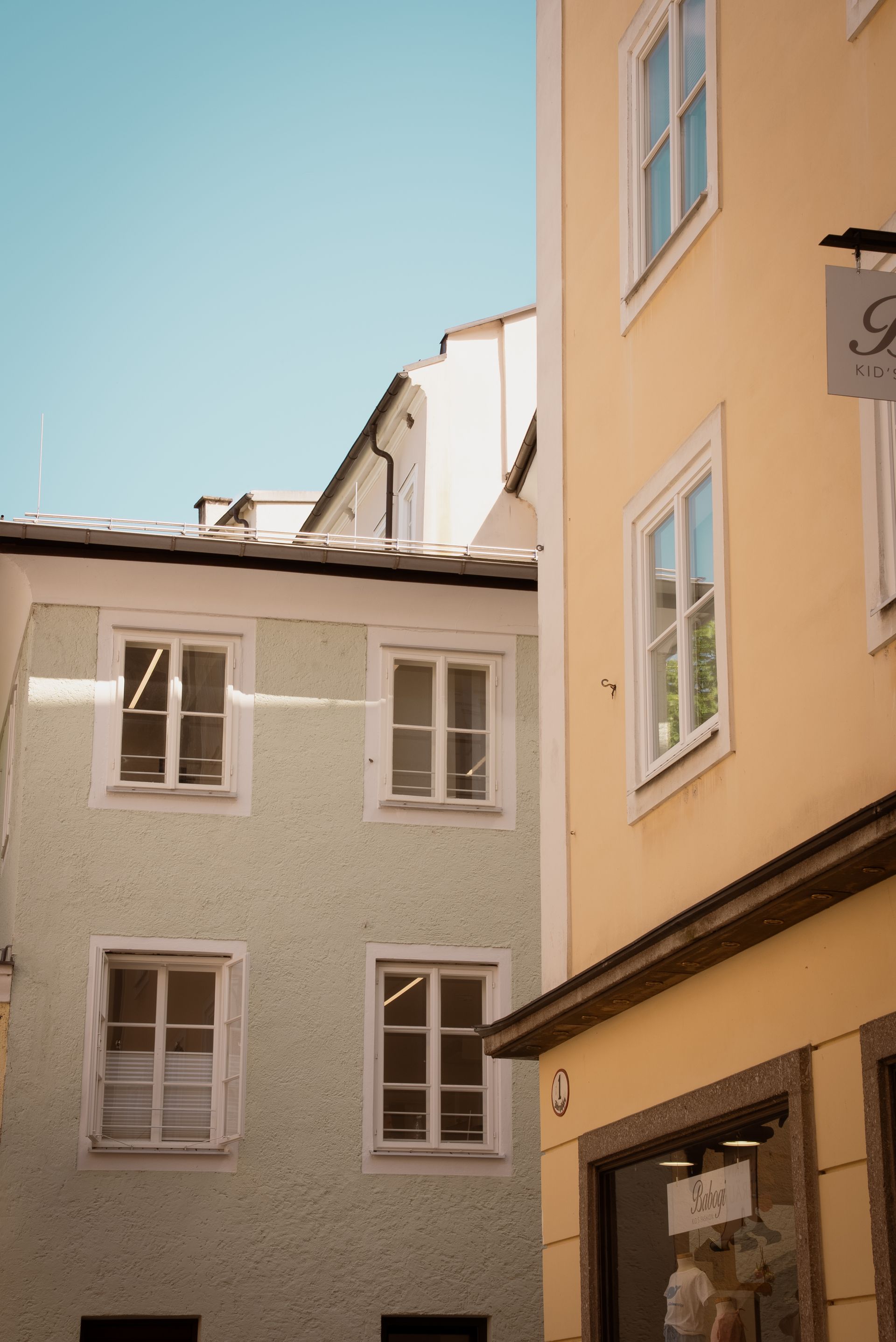 COLORFUL BUILDINGS