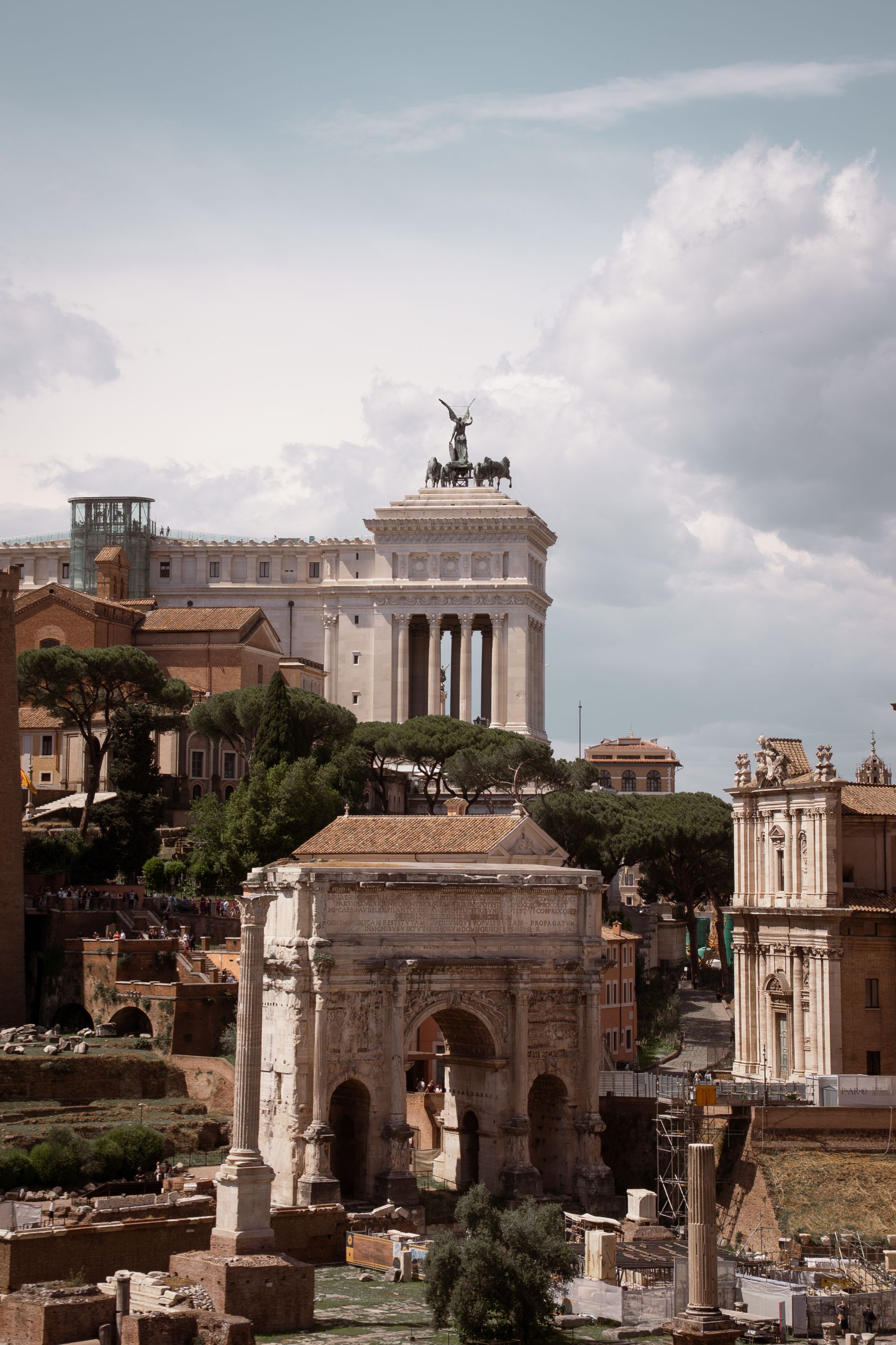 ROMAN RUINS